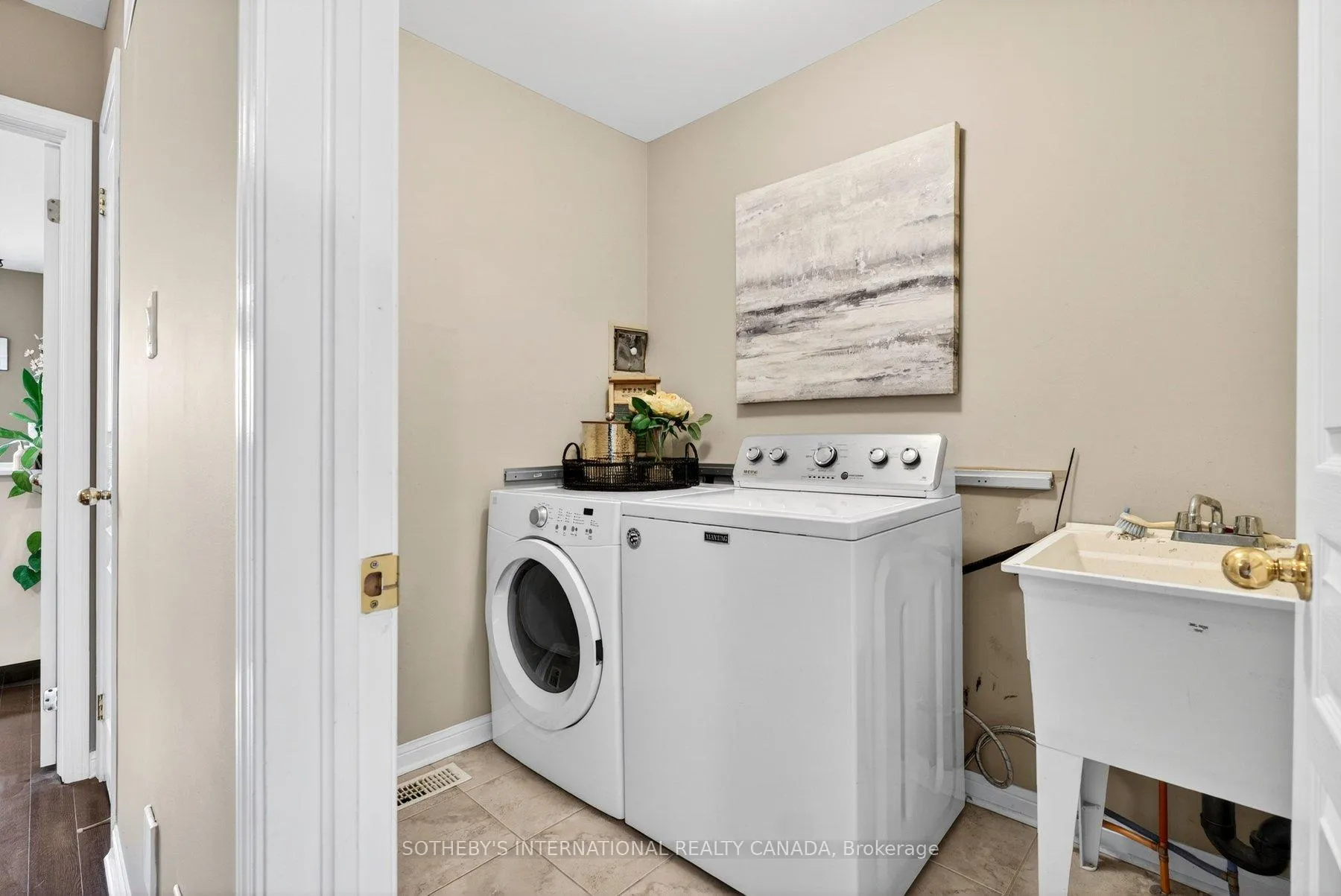 Photo 24 of 2238 Stone Glen Crescent, Oakville, Westmount — HOMEH
