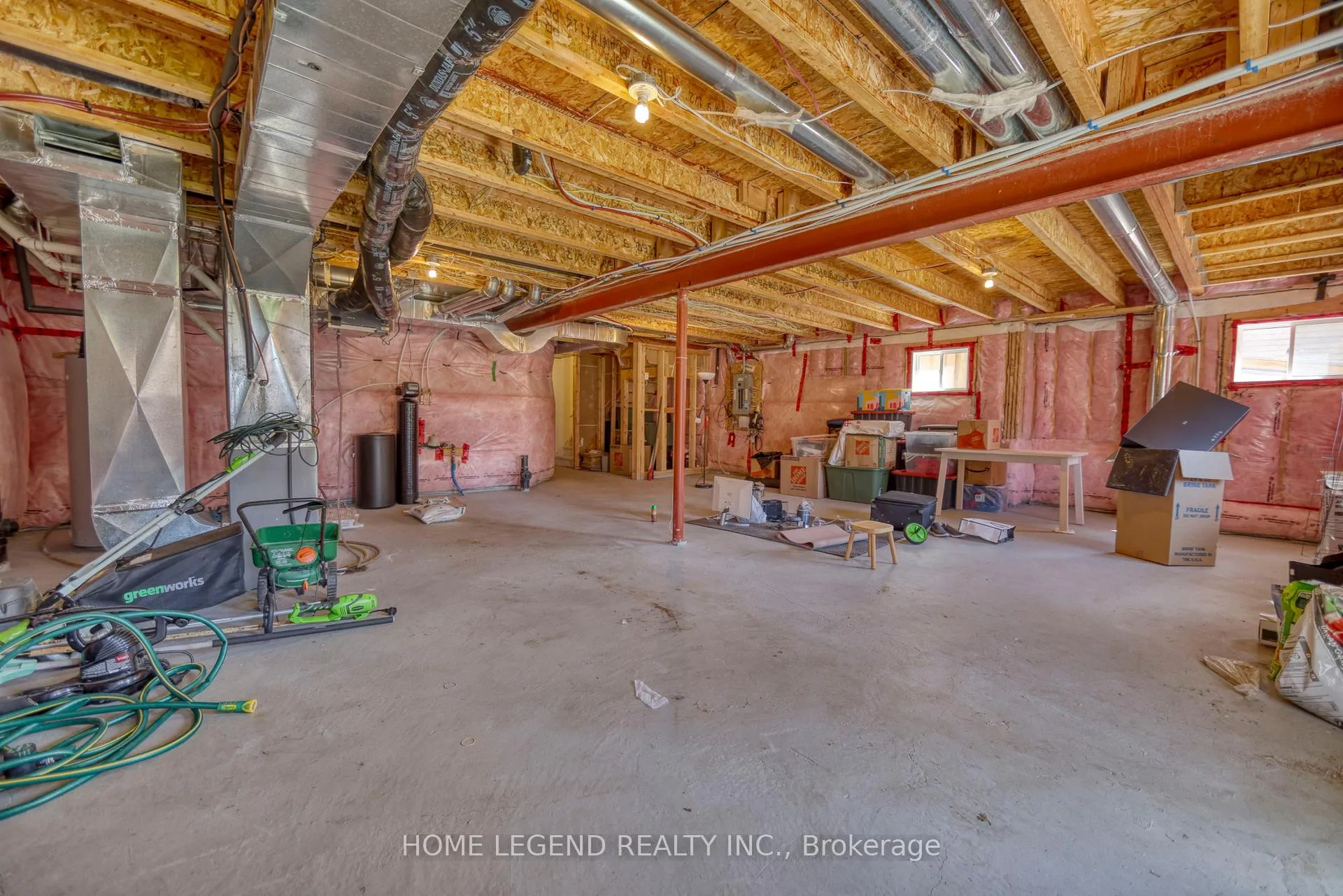 Photo 12 of 76 Thomas Phillips Drive, Aurora, Rural Aurora — HOMEH
