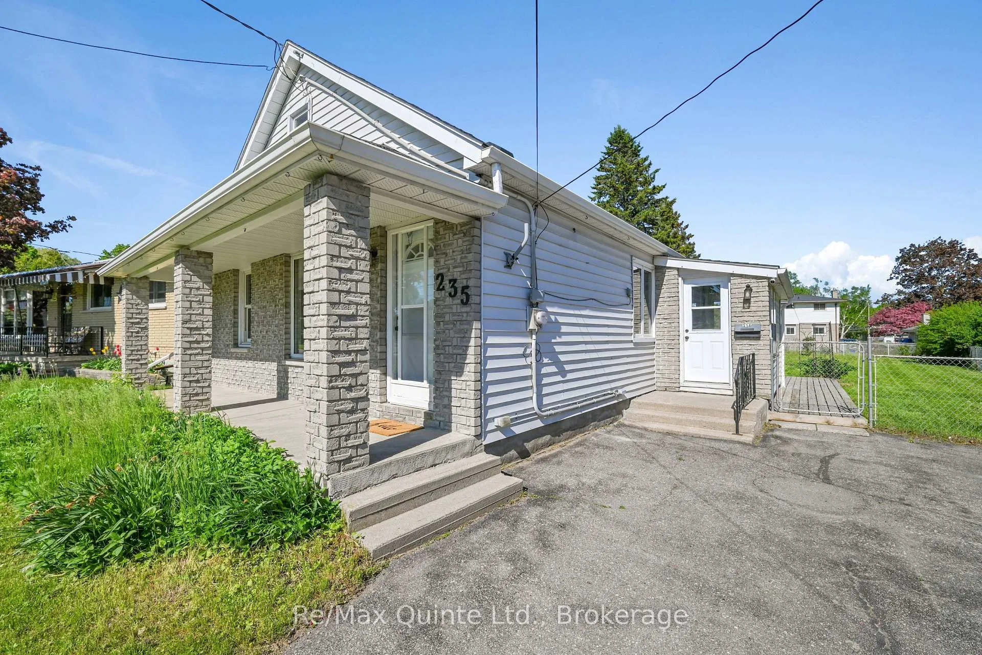 Front of 235 Byron Street