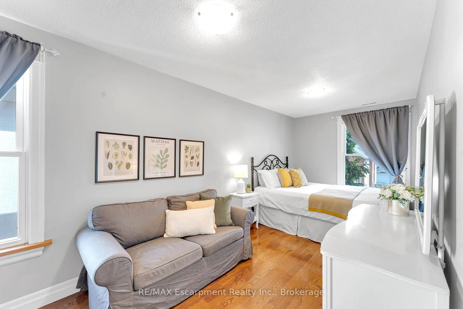 Photo 20 of 546 Hurd Avenue, Burlington, Brant — HOMEH