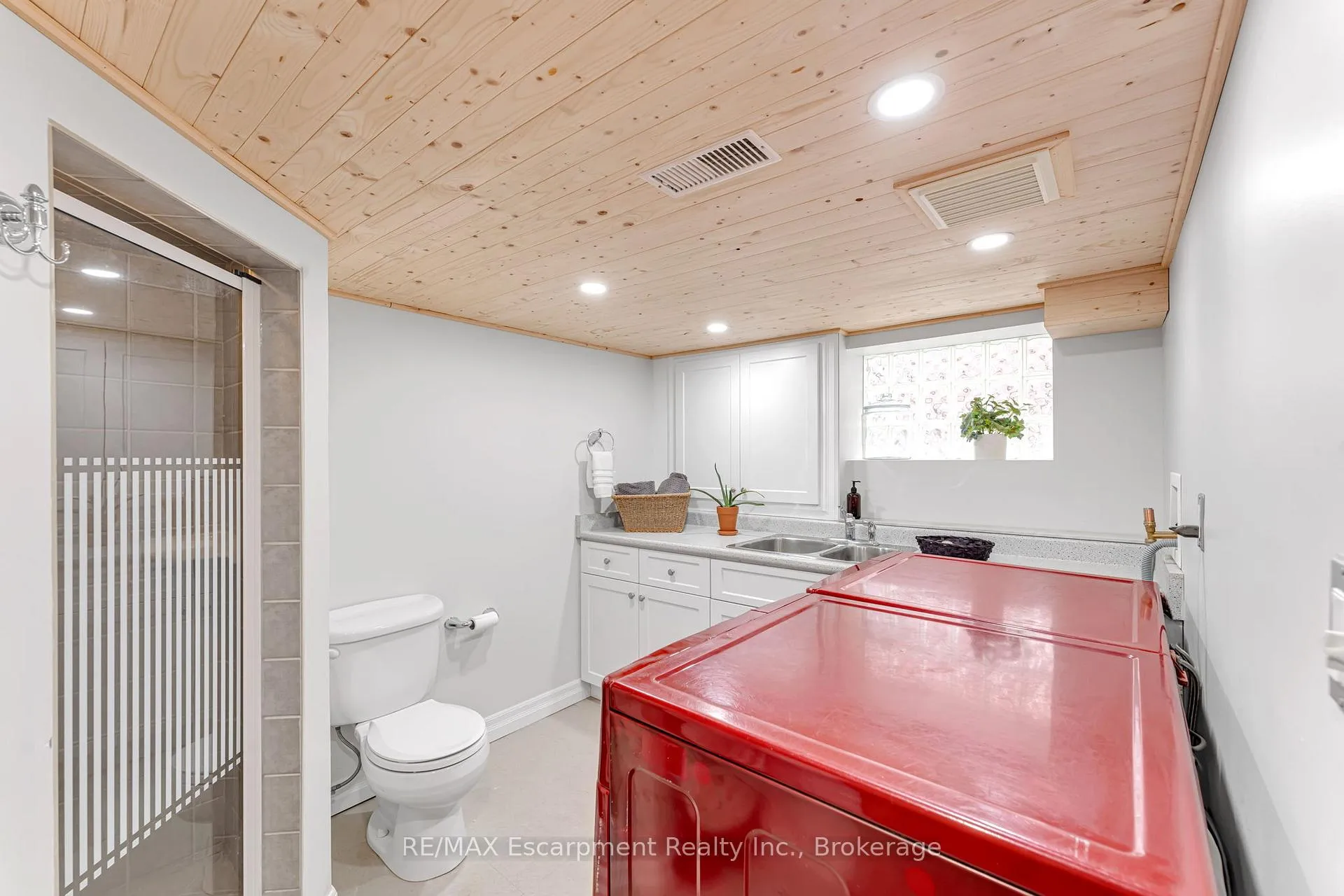 Photo 27 of 546 Hurd Avenue, Burlington, Brant — HOMEH