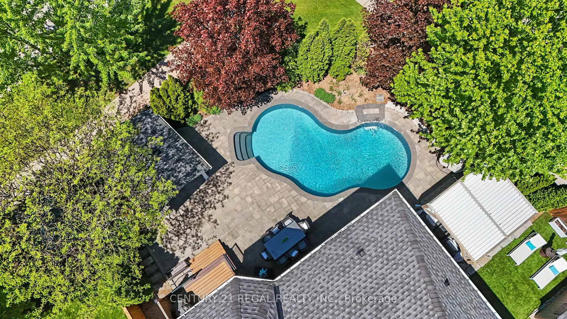 Photo 1 of 2260 Chickadee Crescent, Oakville, West Oak Trails — HOMEH