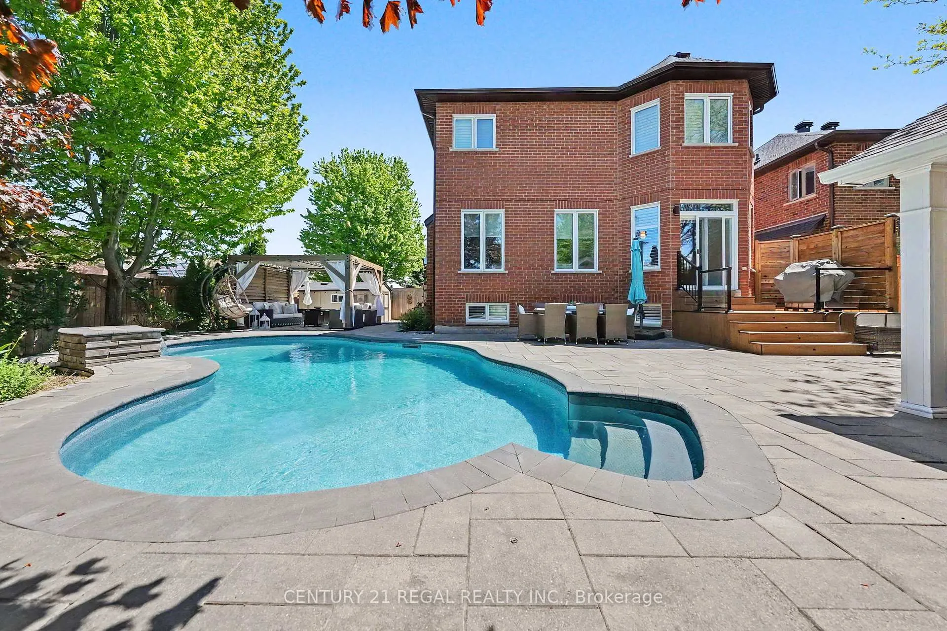 Photo 40 of 2260 Chickadee Crescent, Oakville, West Oak Trails — HOMEH