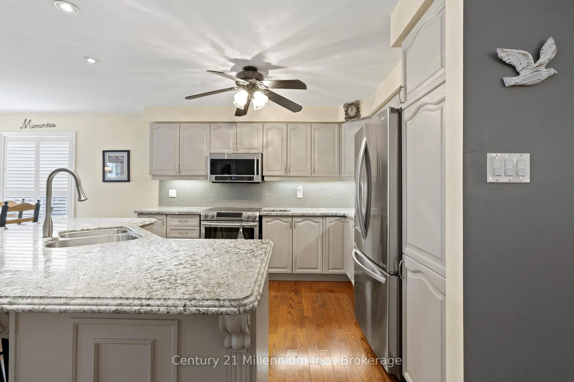 Photo 10 of 61 Bush Crescent, Wasaga Beach — HOMEH