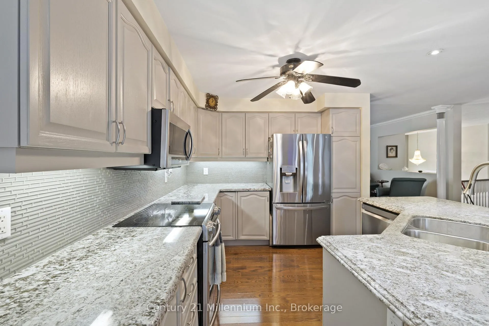 Photo 11 of 61 Bush Crescent, Wasaga Beach — HOMEH