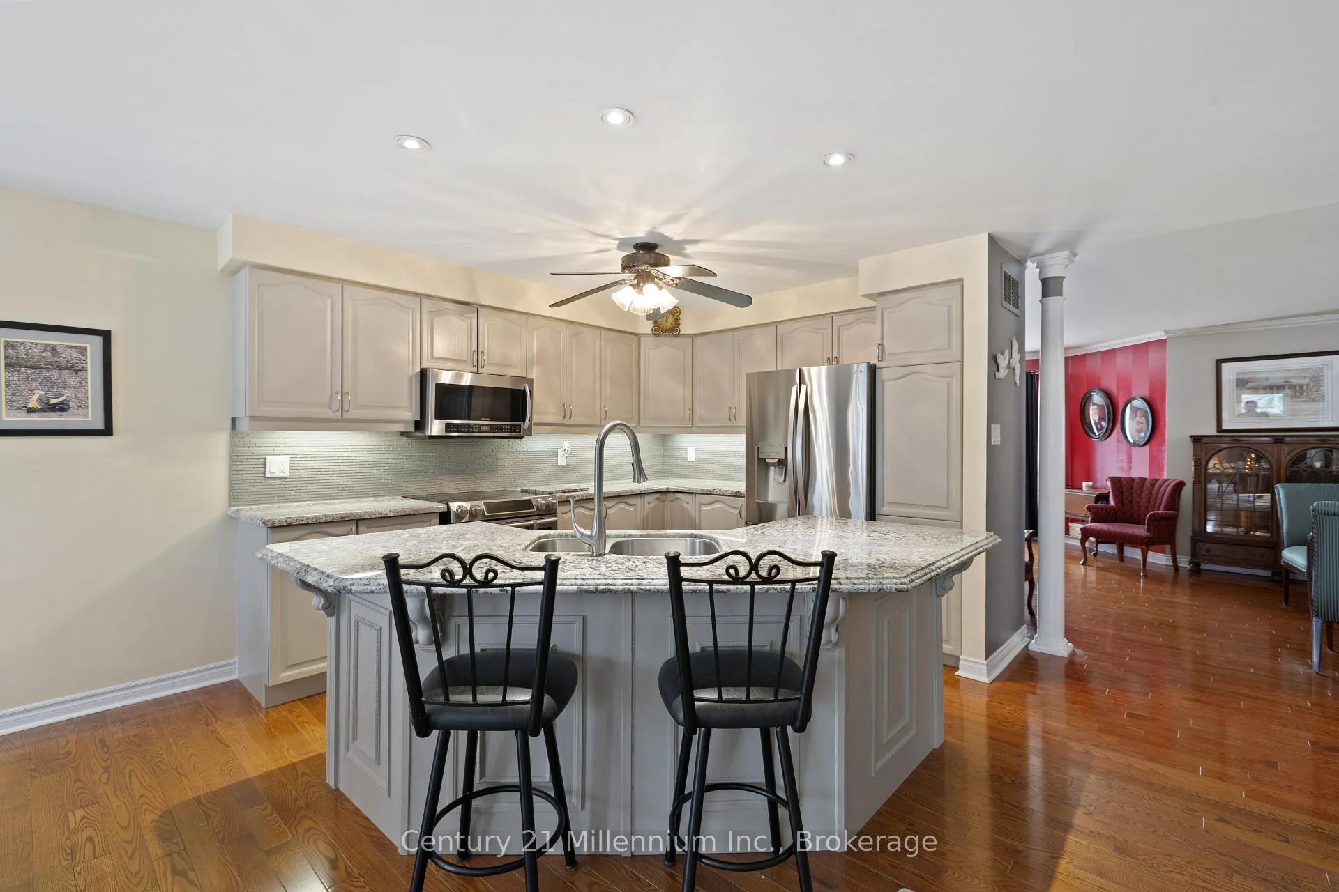 Photo 12 of 61 Bush Crescent, Wasaga Beach — HOMEH