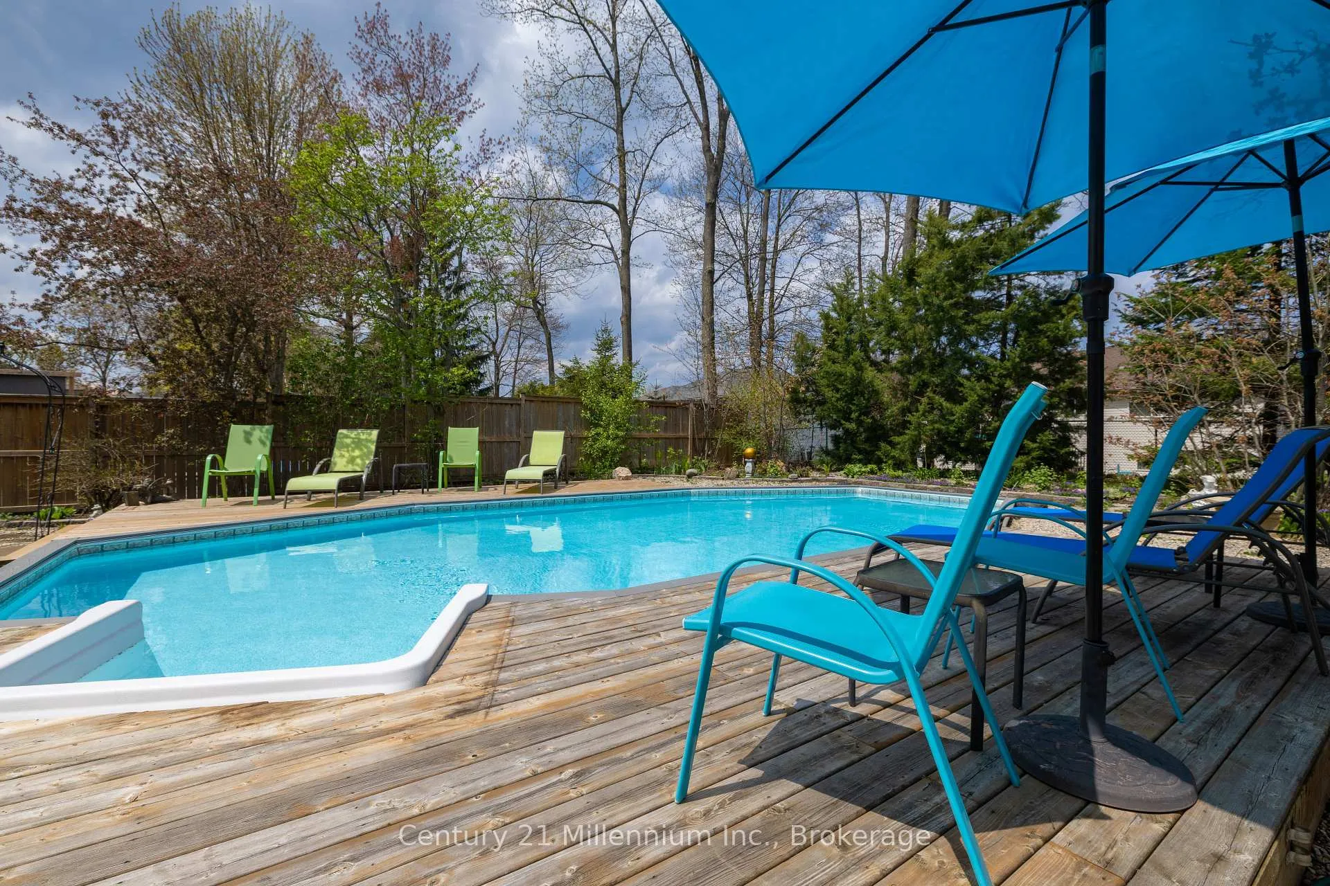 Photo 28 of 61 Bush Crescent, Wasaga Beach — HOMEH