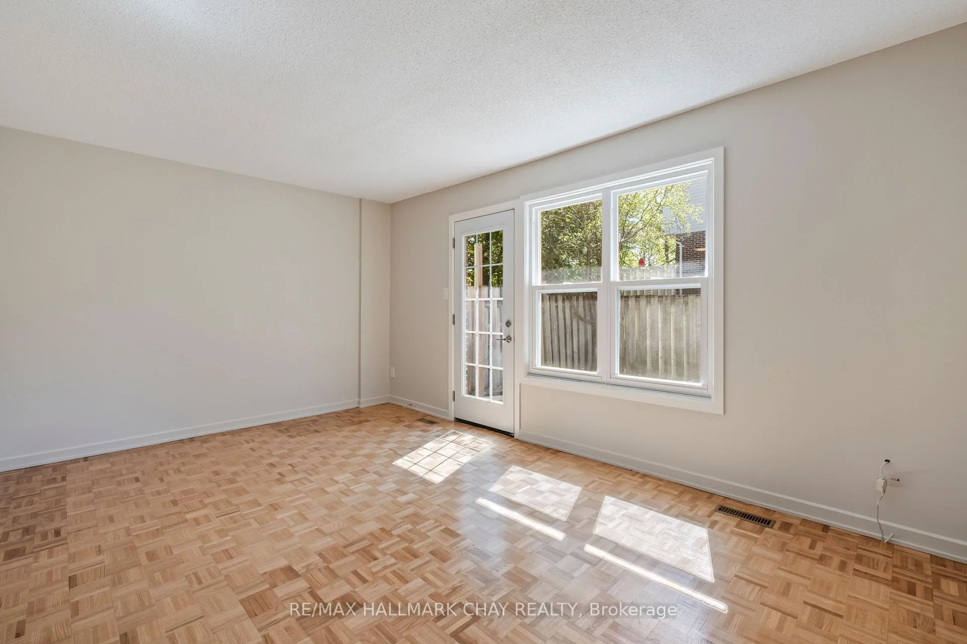 Photo 10 of Unit 47, 177 Bayview Drive, Barrie, Allandale — HOMEH