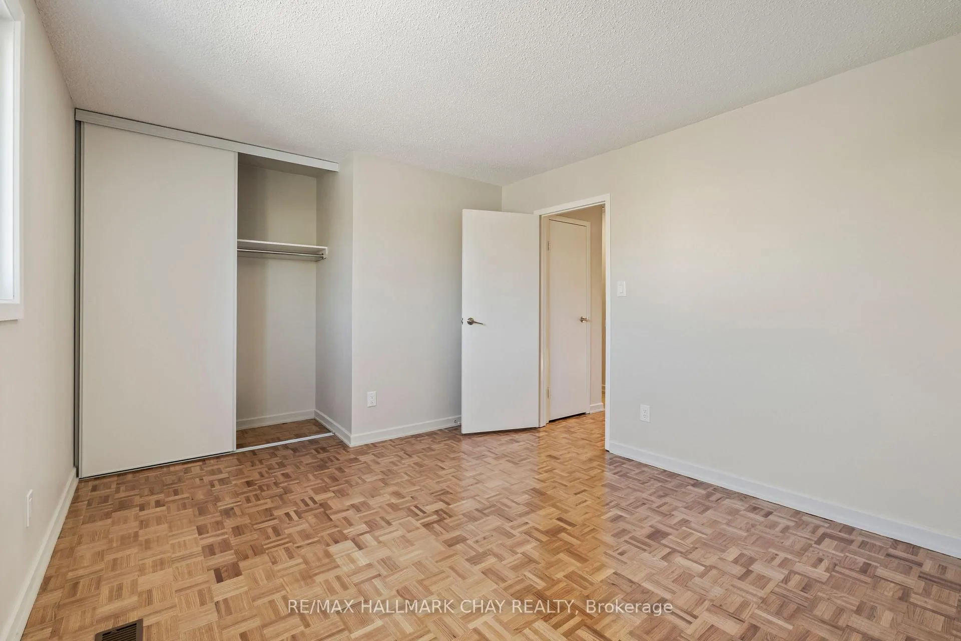 Photo 14 of Unit 47, 177 Bayview Drive, Barrie, Allandale — HOMEH