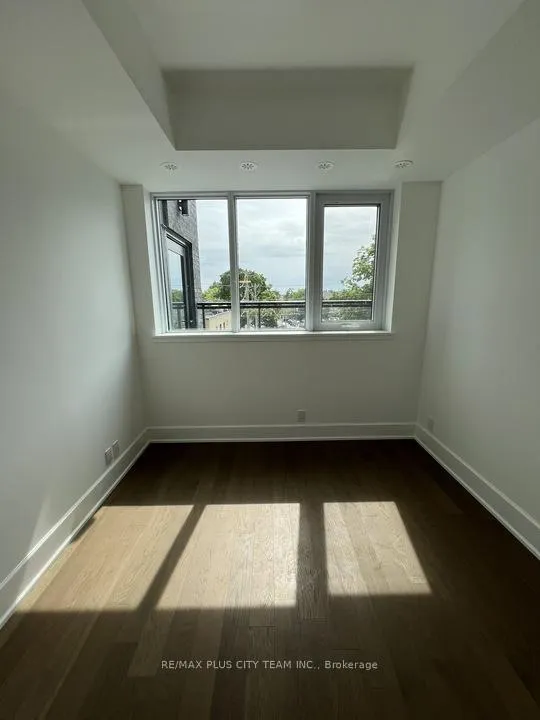 Photo 6 of Unit 402, 800 Broadview Avenue, Toronto, Playter Estates-Danforth — HOMEH