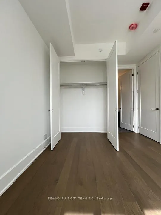 Photo 8 of Unit 402, 800 Broadview Avenue, Toronto, Playter Estates-Danforth — HOMEH