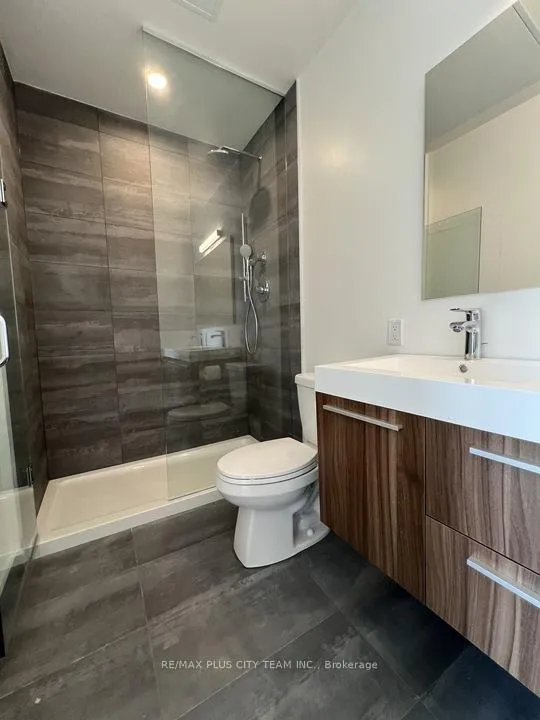 Photo 10 of Unit 402, 800 Broadview Avenue, Toronto, Playter Estates-Danforth — HOMEH