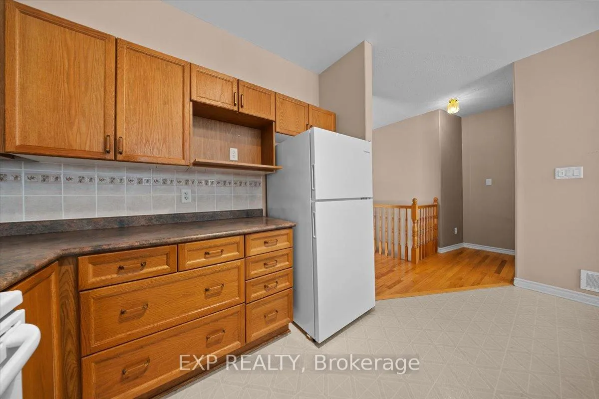 Photo 16 of 4063 Canyon Walk Drive, Ottawa, Riverside South/Gloucester Glen — HOMEH