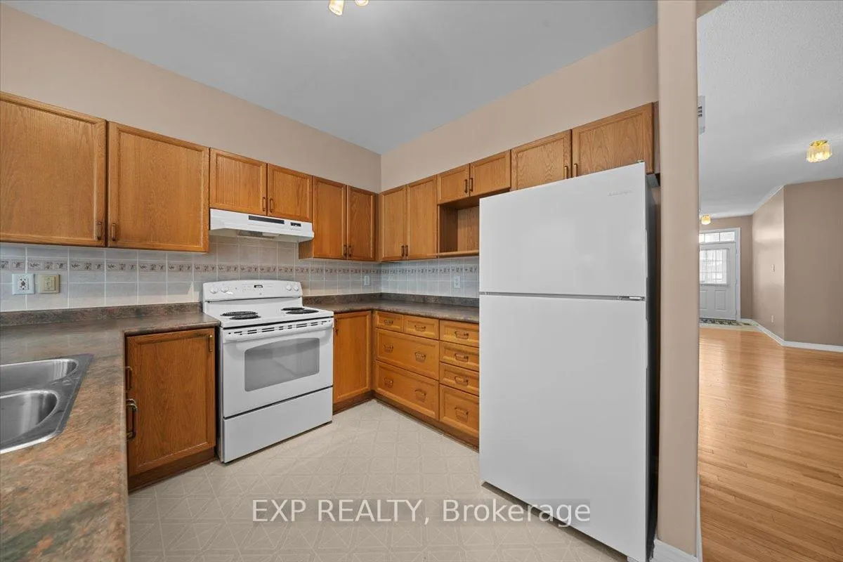 Photo 17 of 4063 Canyon Walk Drive, Ottawa, Riverside South/Gloucester Glen — HOMEH