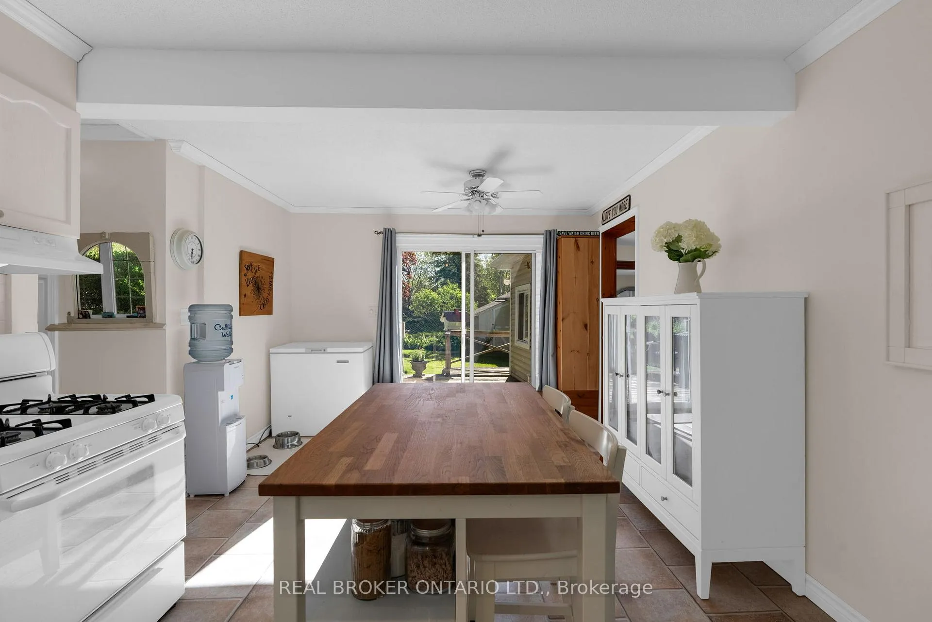 Photo 7 of 145 Collingwood Street, Clearview, Creemore — HOMEH