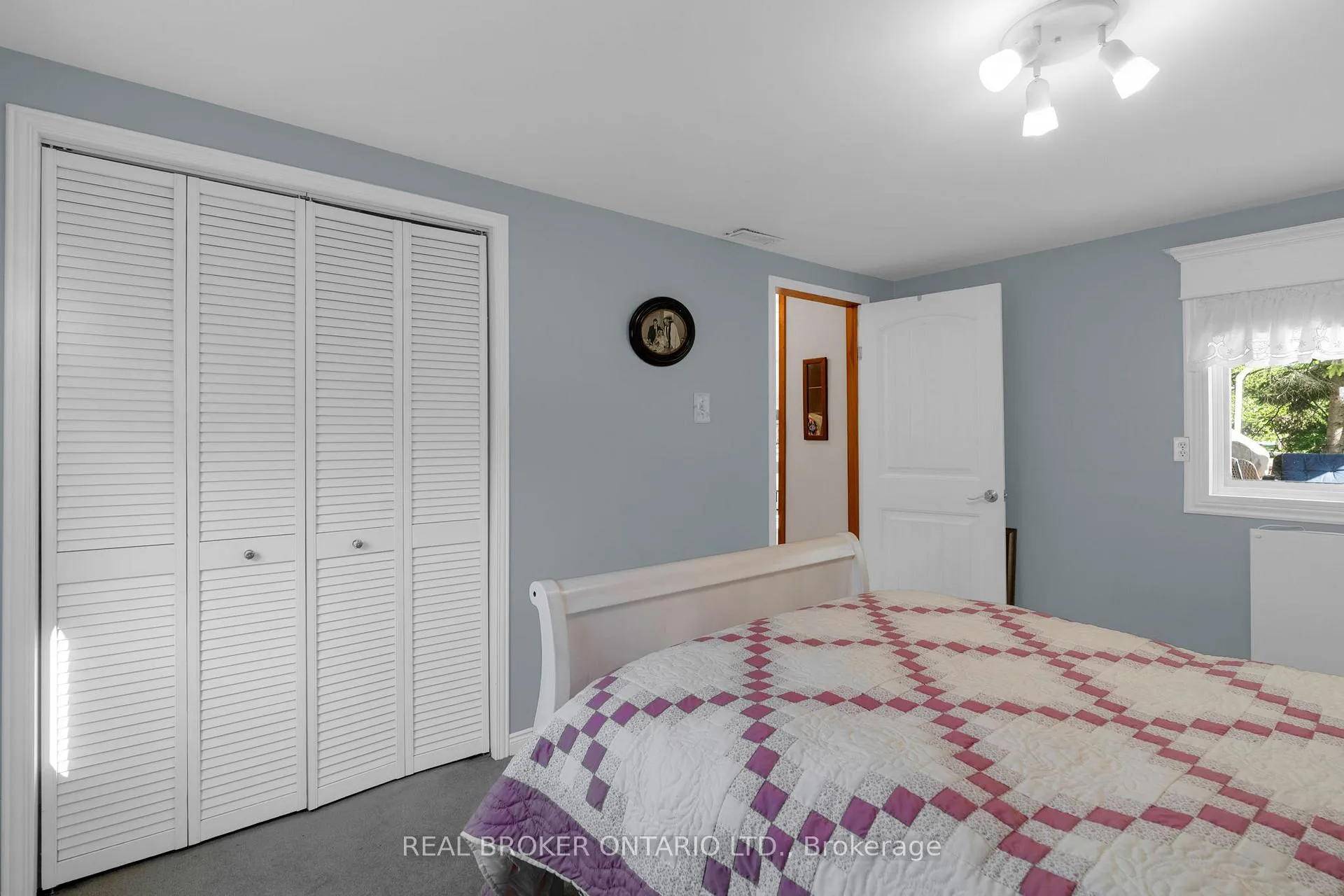 Photo 15 of 145 Collingwood Street, Clearview, Creemore — HOMEH