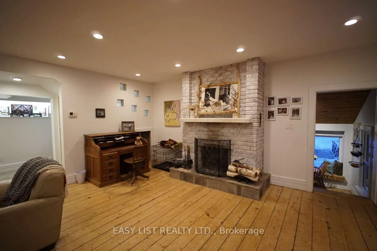 Photo 16 of 79 Brock Road S, Puslinch, Aberfoyle — HOMEH