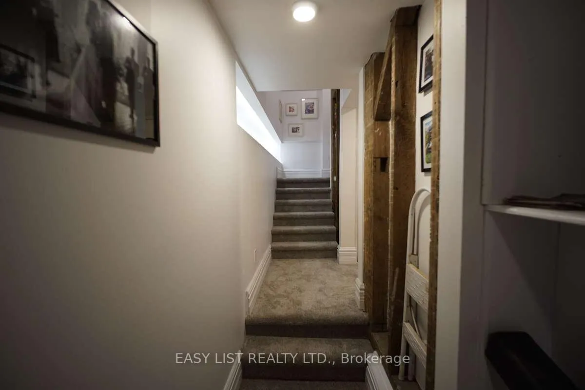 Photo 19 of 79 Brock Road S, Puslinch, Aberfoyle — HOMEH