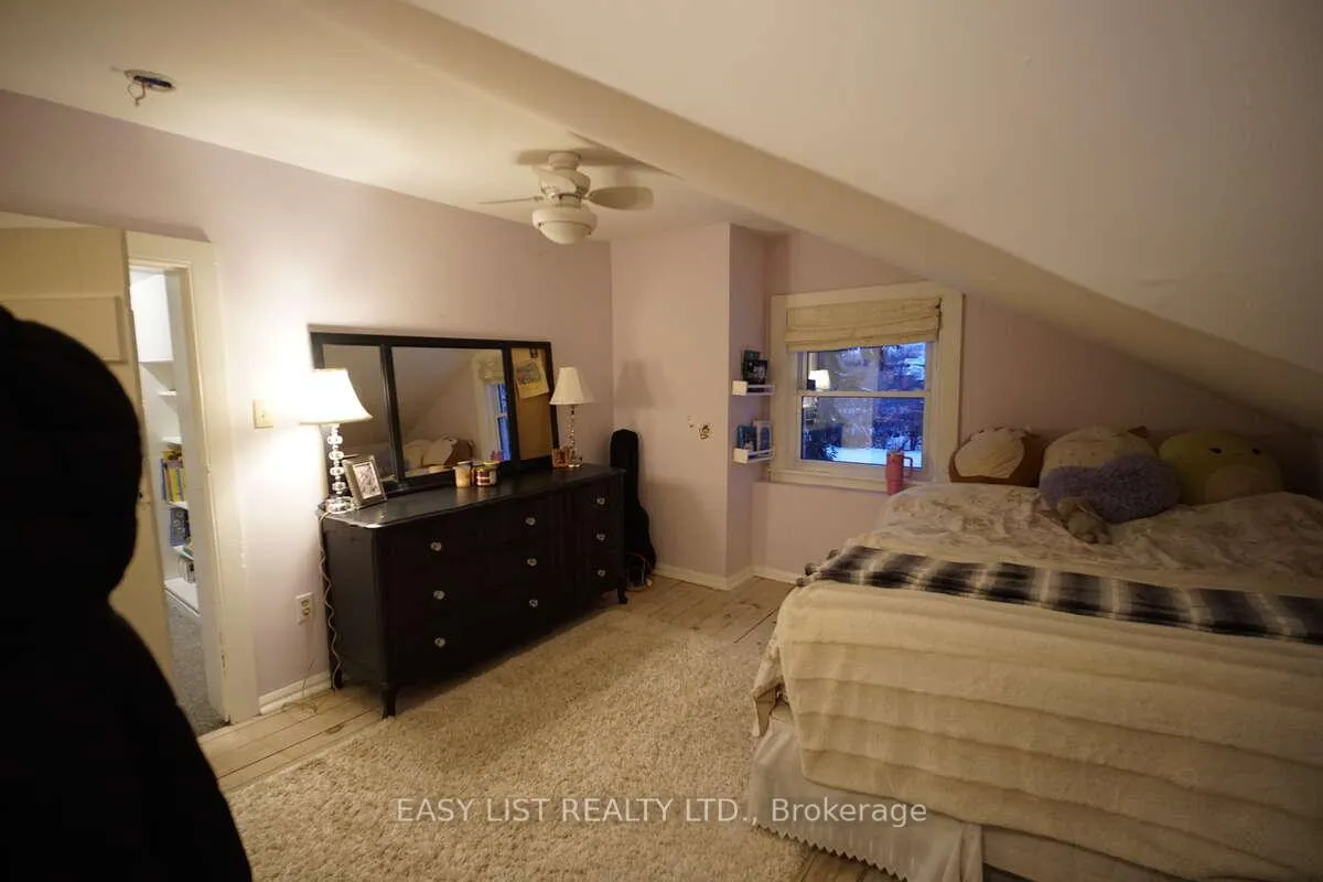 Photo 27 of 79 Brock Road S, Puslinch, Aberfoyle — HOMEH