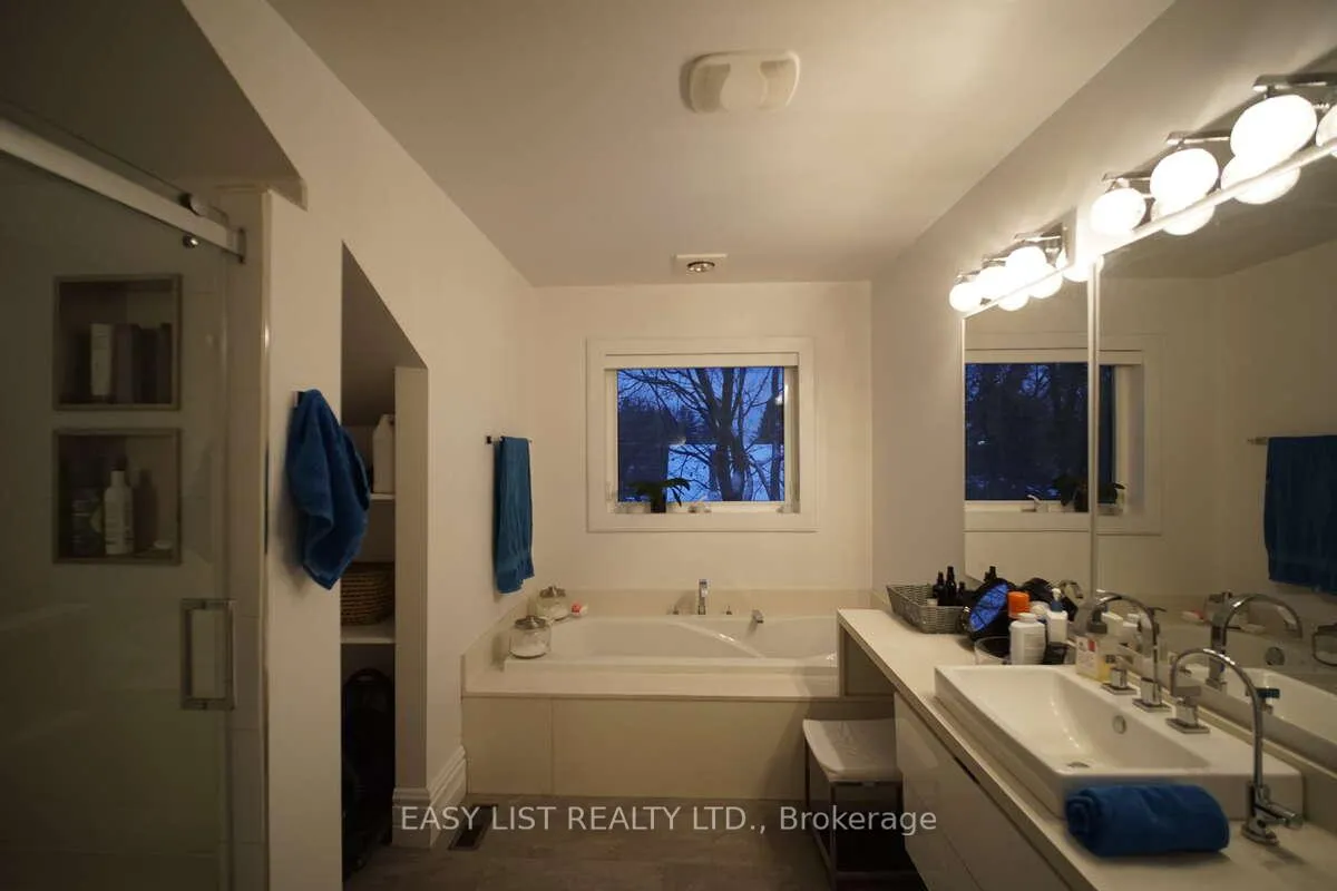 Photo 31 of 79 Brock Road S, Puslinch, Aberfoyle — HOMEH
