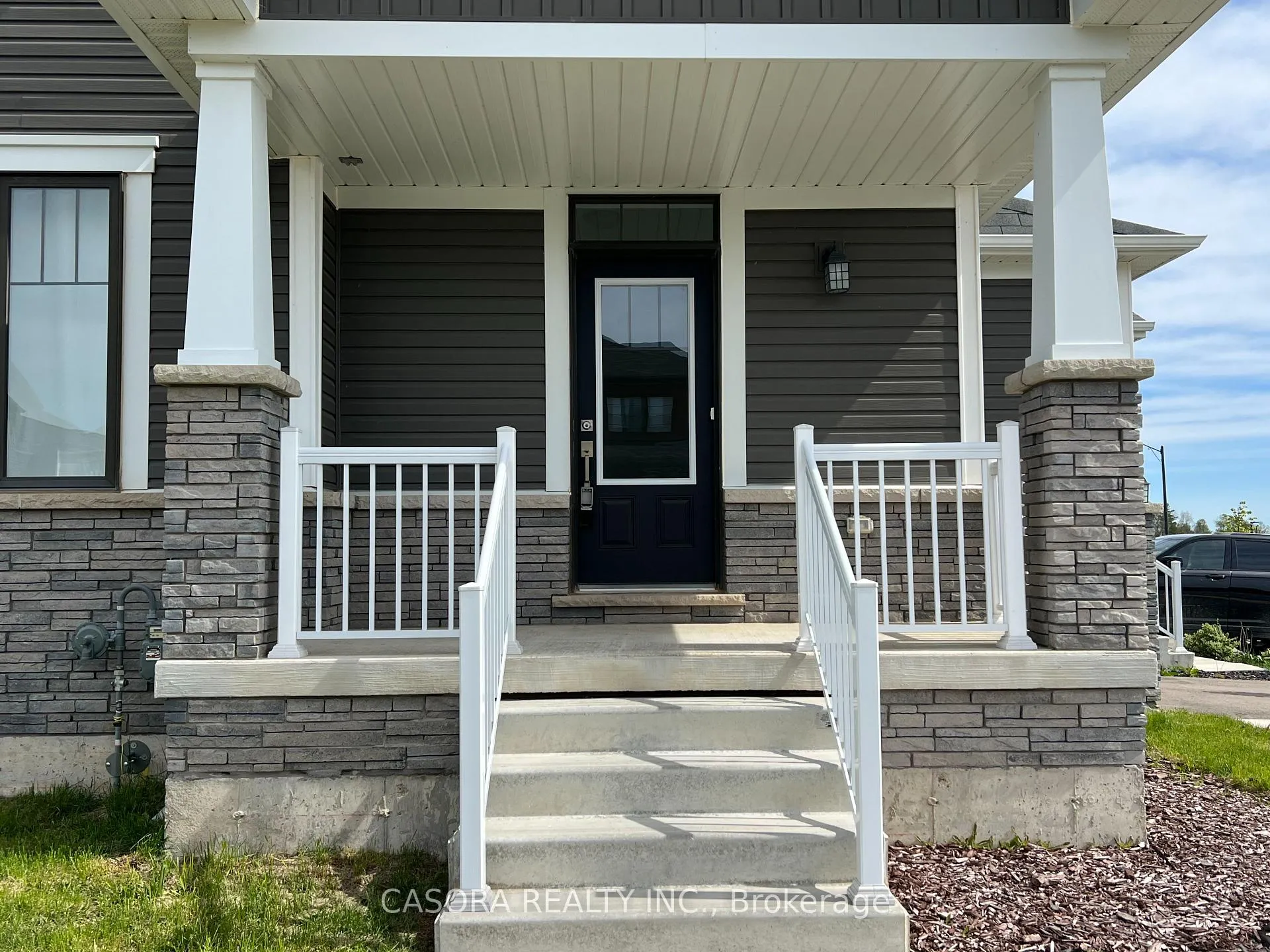 Photo 6 of 170 Whithorn Crescent, Haldimand — HOMEH