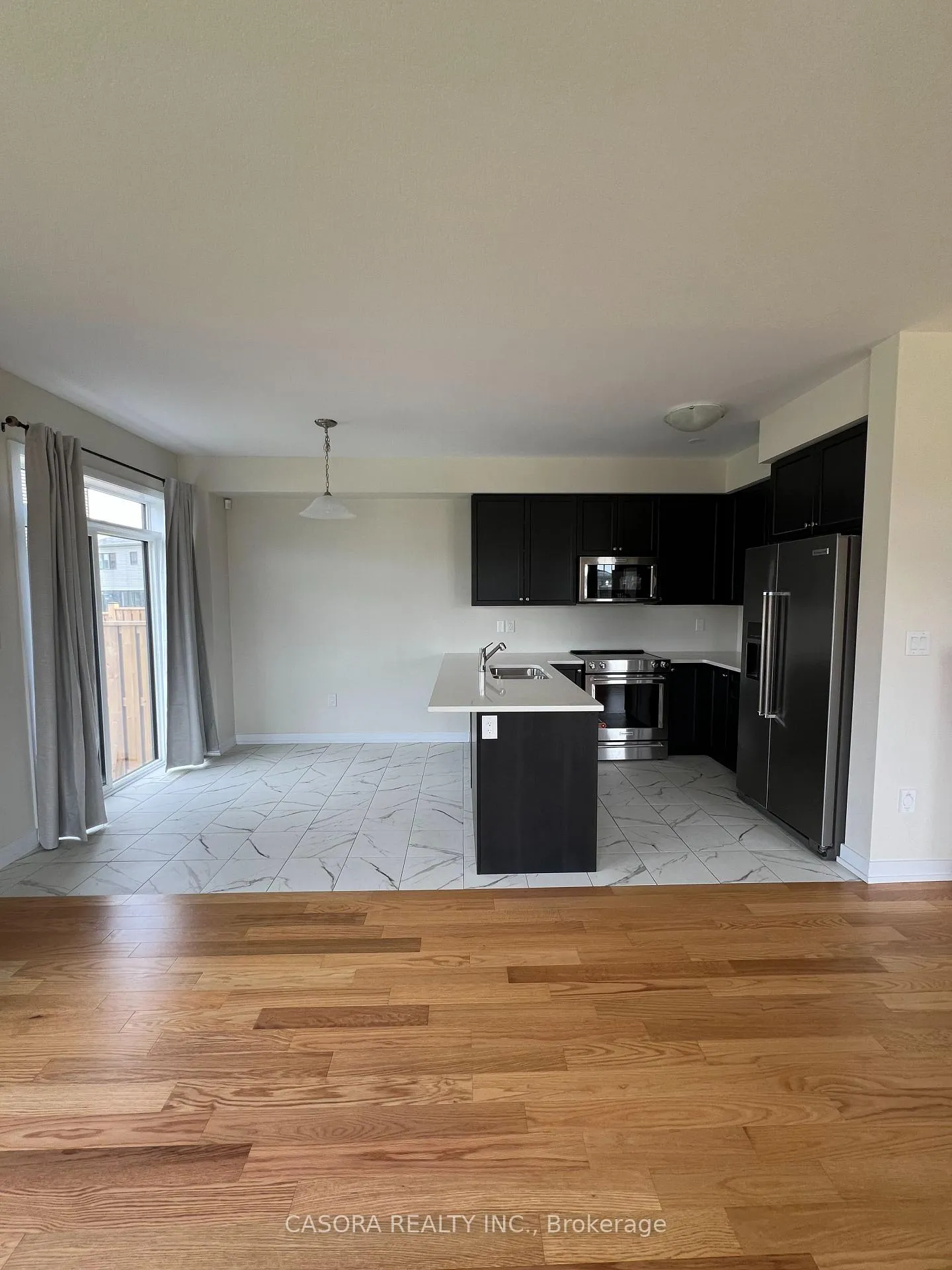 Photo 13 of 170 Whithorn Crescent, Haldimand — HOMEH