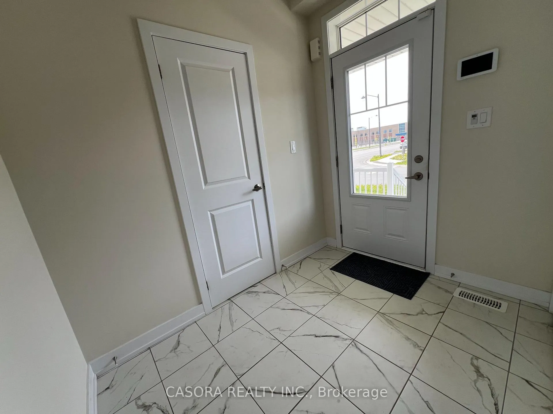 Photo 28 of 170 Whithorn Crescent, Haldimand — HOMEH