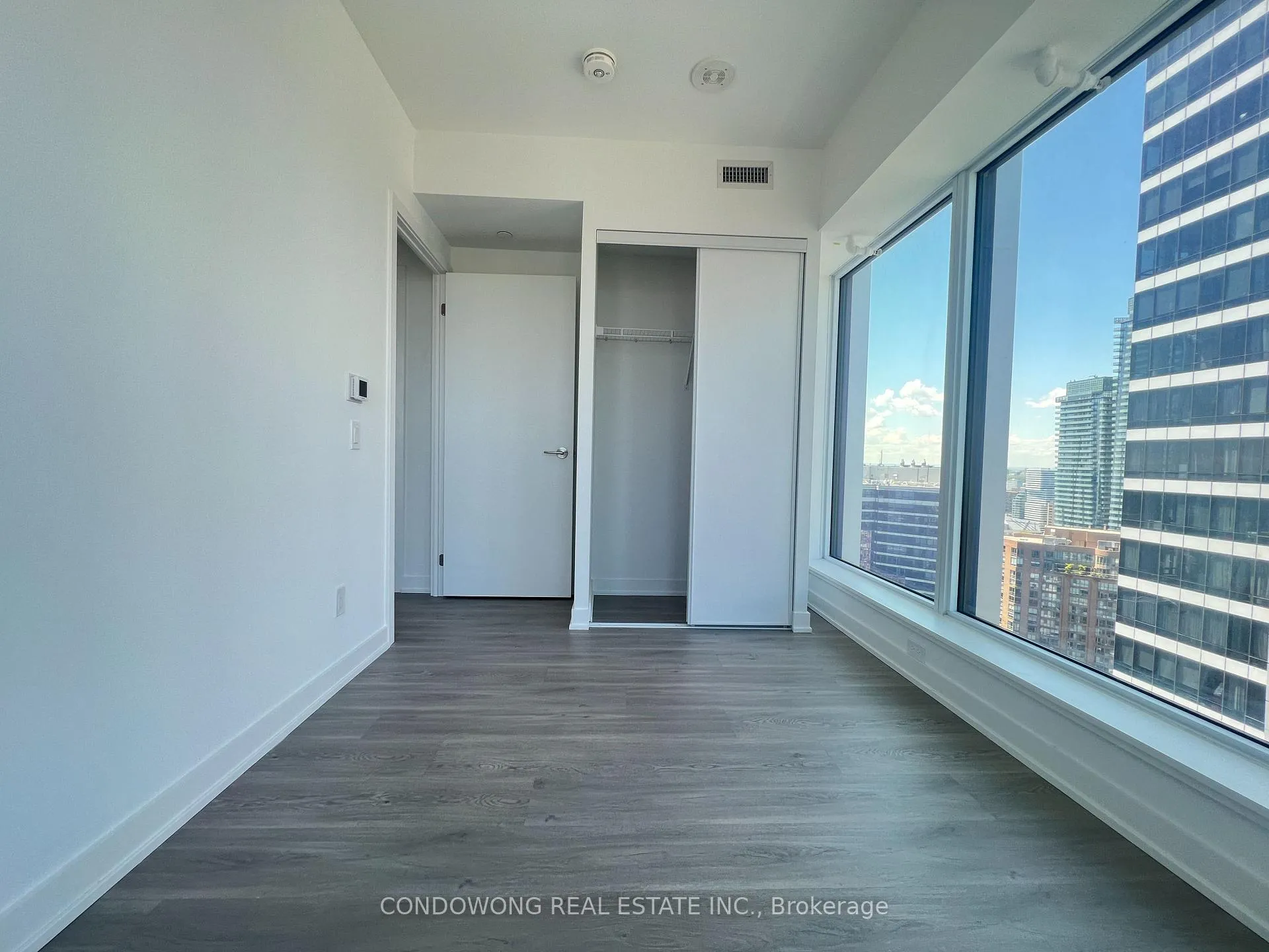 Photo 10 of Unit 4109, 8 Wellesley Street W, Toronto, Bay Street Corridor — HOMEH