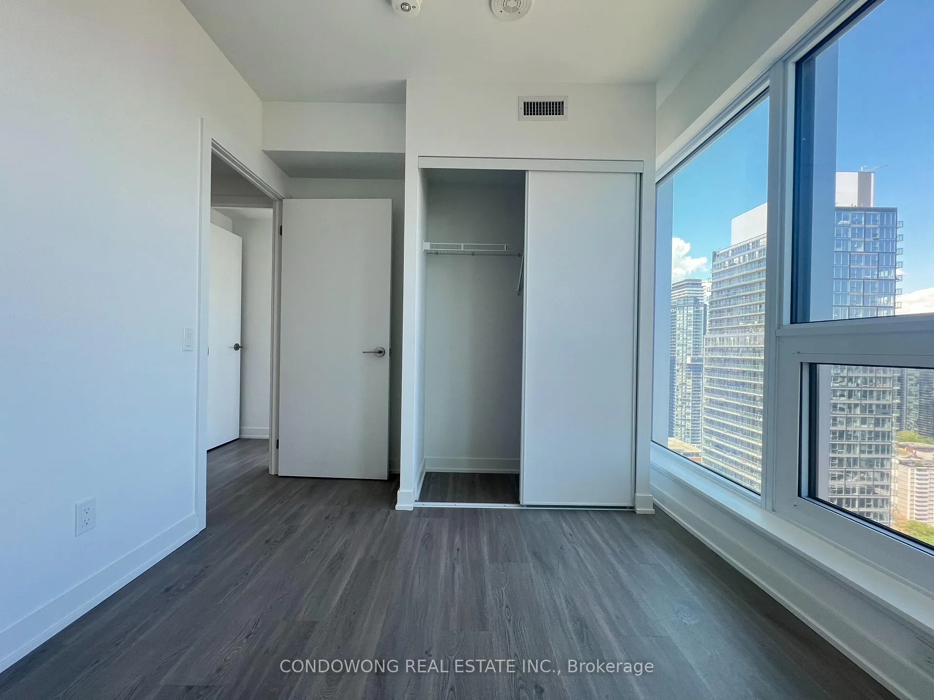 Photo 13 of Unit 4109, 8 Wellesley Street W, Toronto, Bay Street Corridor — HOMEH