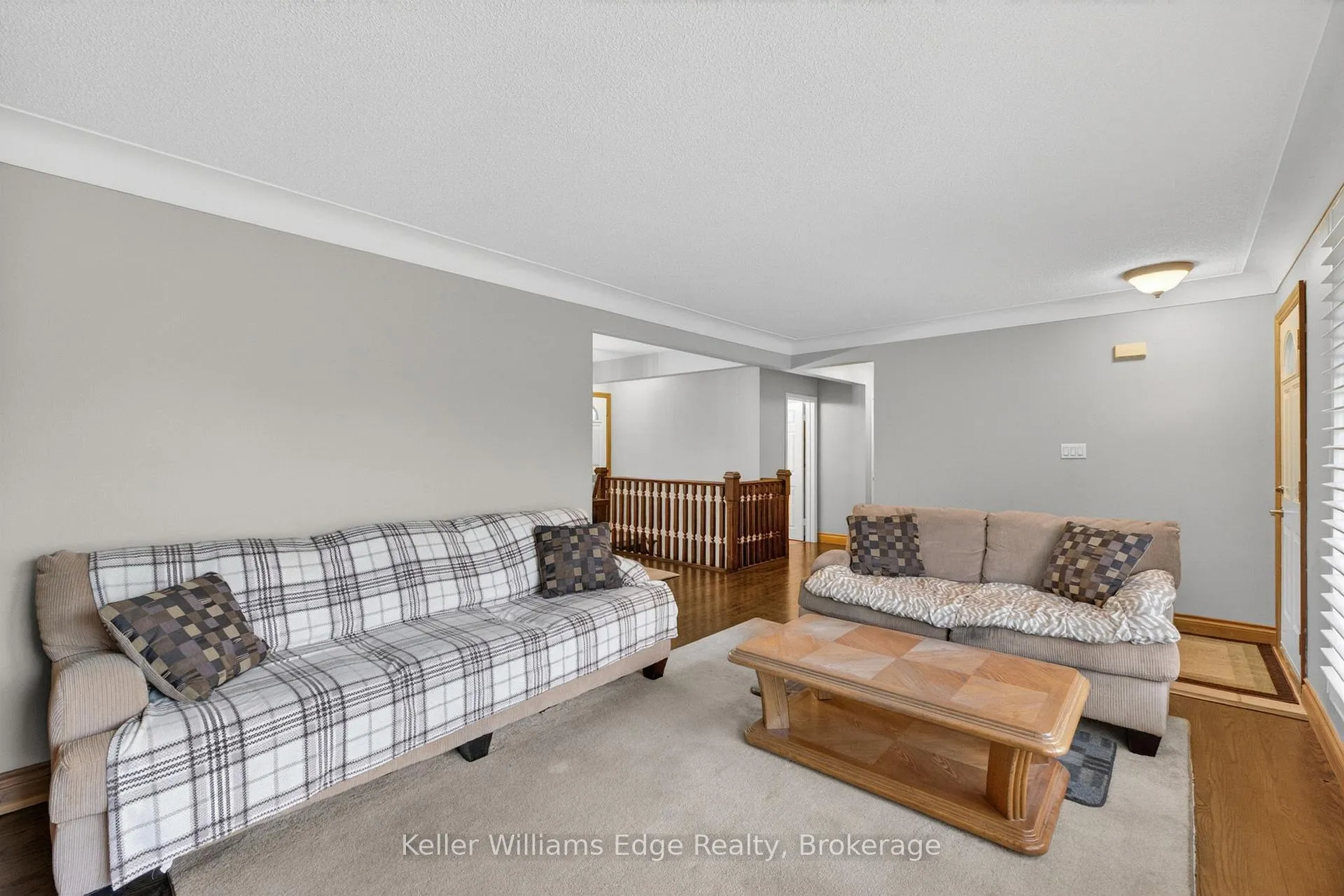 Photo 5 of 187 Council Crescent, Hamilton, Ancaster — HOMEH