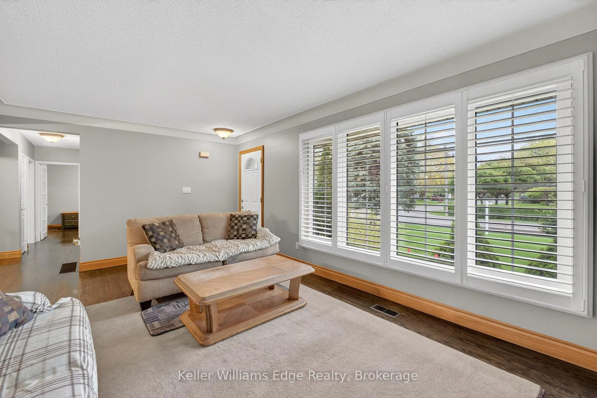 Photo 6 of 187 Council Crescent, Hamilton, Ancaster — HOMEH