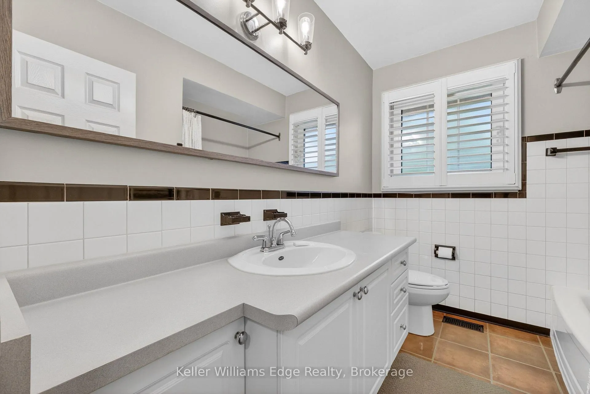 Photo 15 of 187 Council Crescent, Hamilton, Ancaster — HOMEH