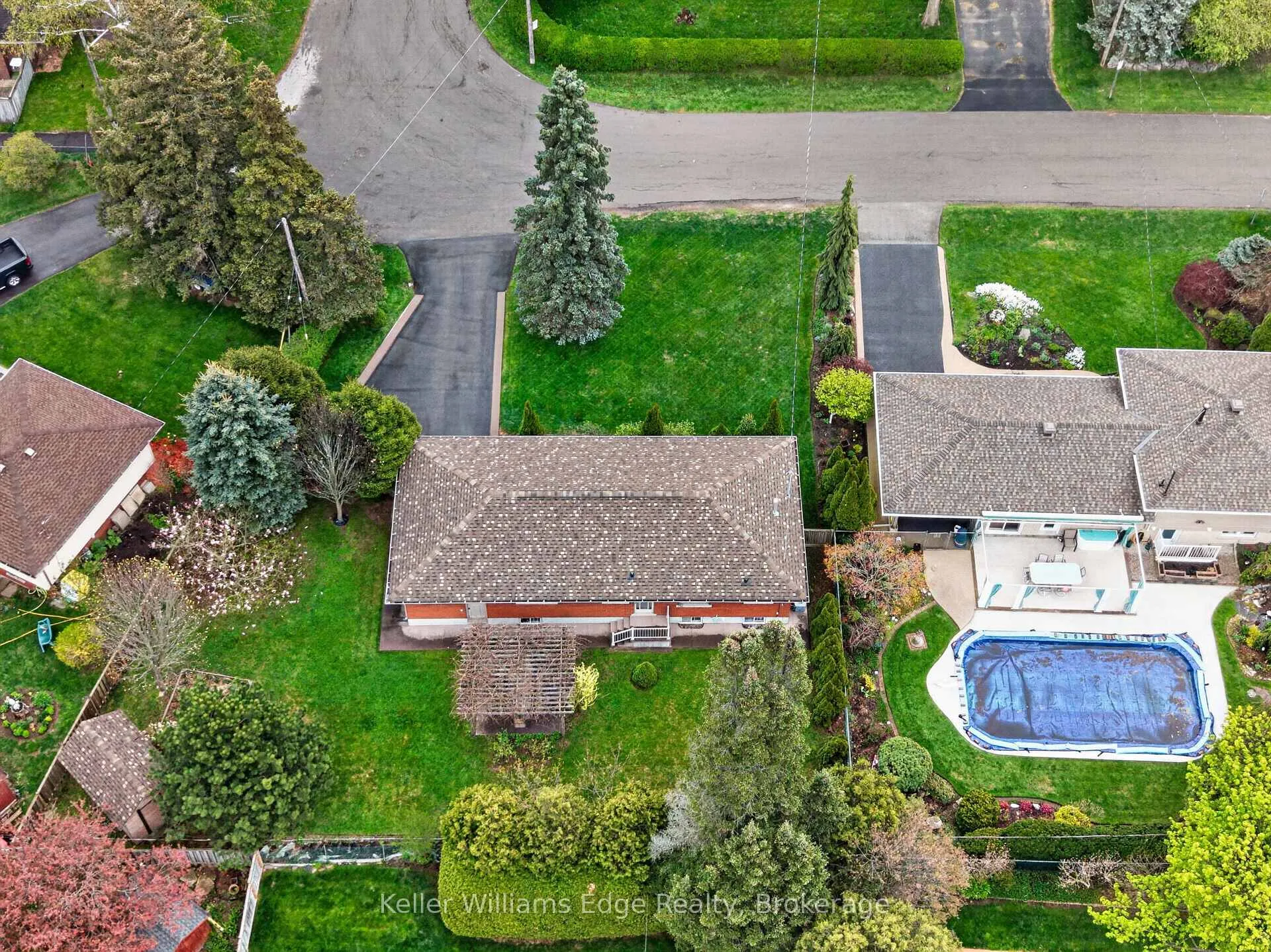 Photo 47 of 187 Council Crescent, Hamilton, Ancaster — HOMEH