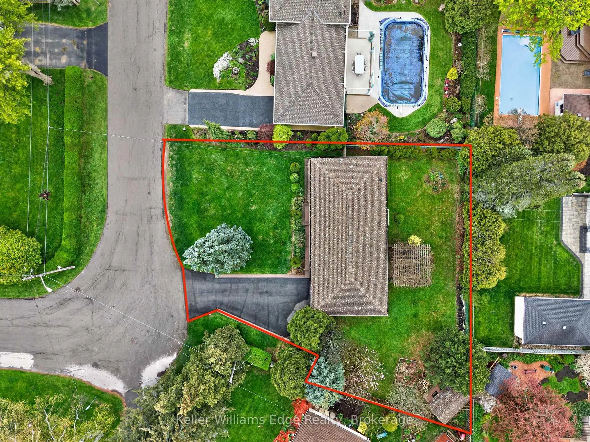 Photo 48 of 187 Council Crescent, Hamilton, Ancaster — HOMEH