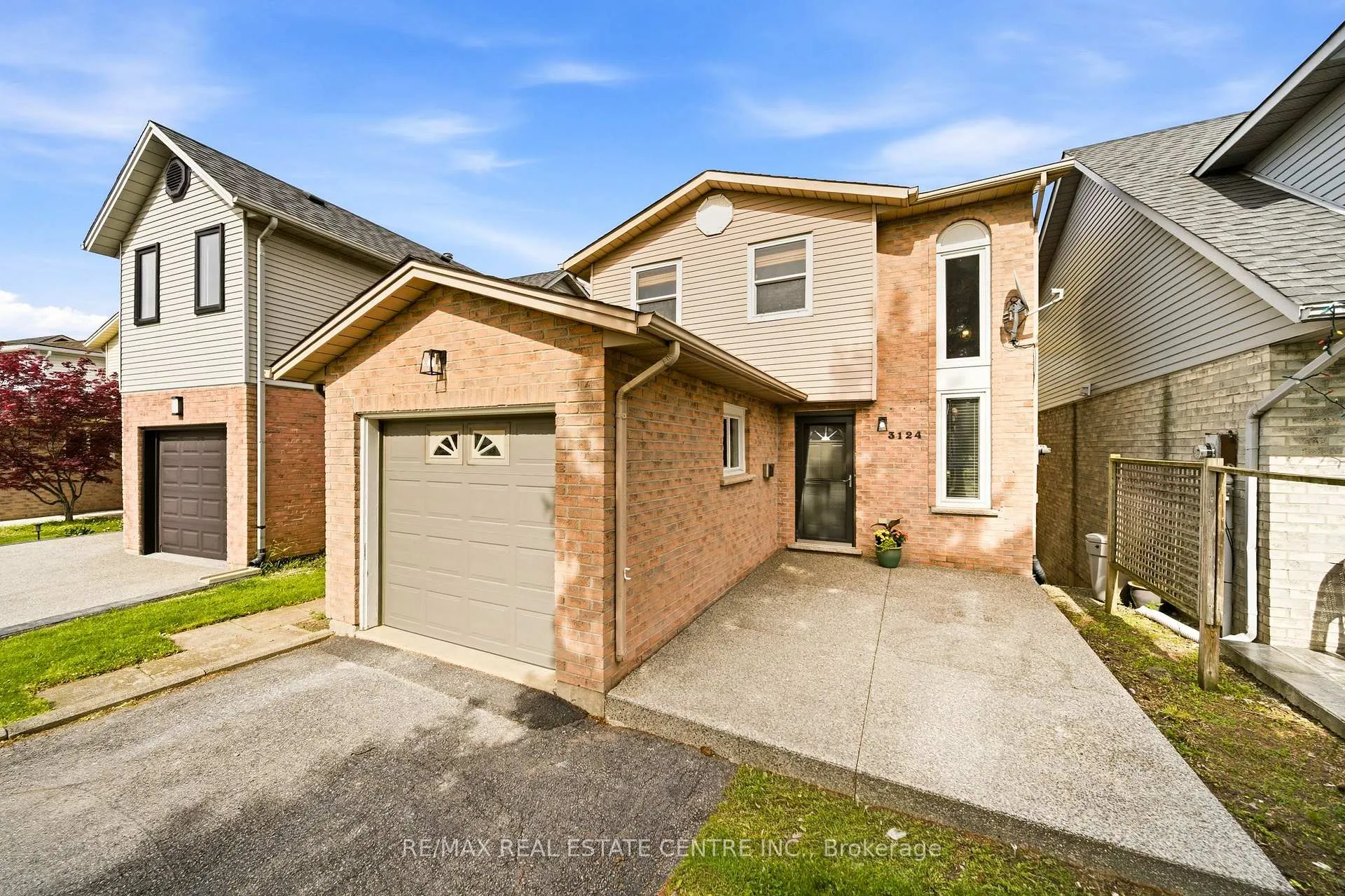 Photo 5 of 3124 Driftwood Drive, Burlington, Headon — HOMEH