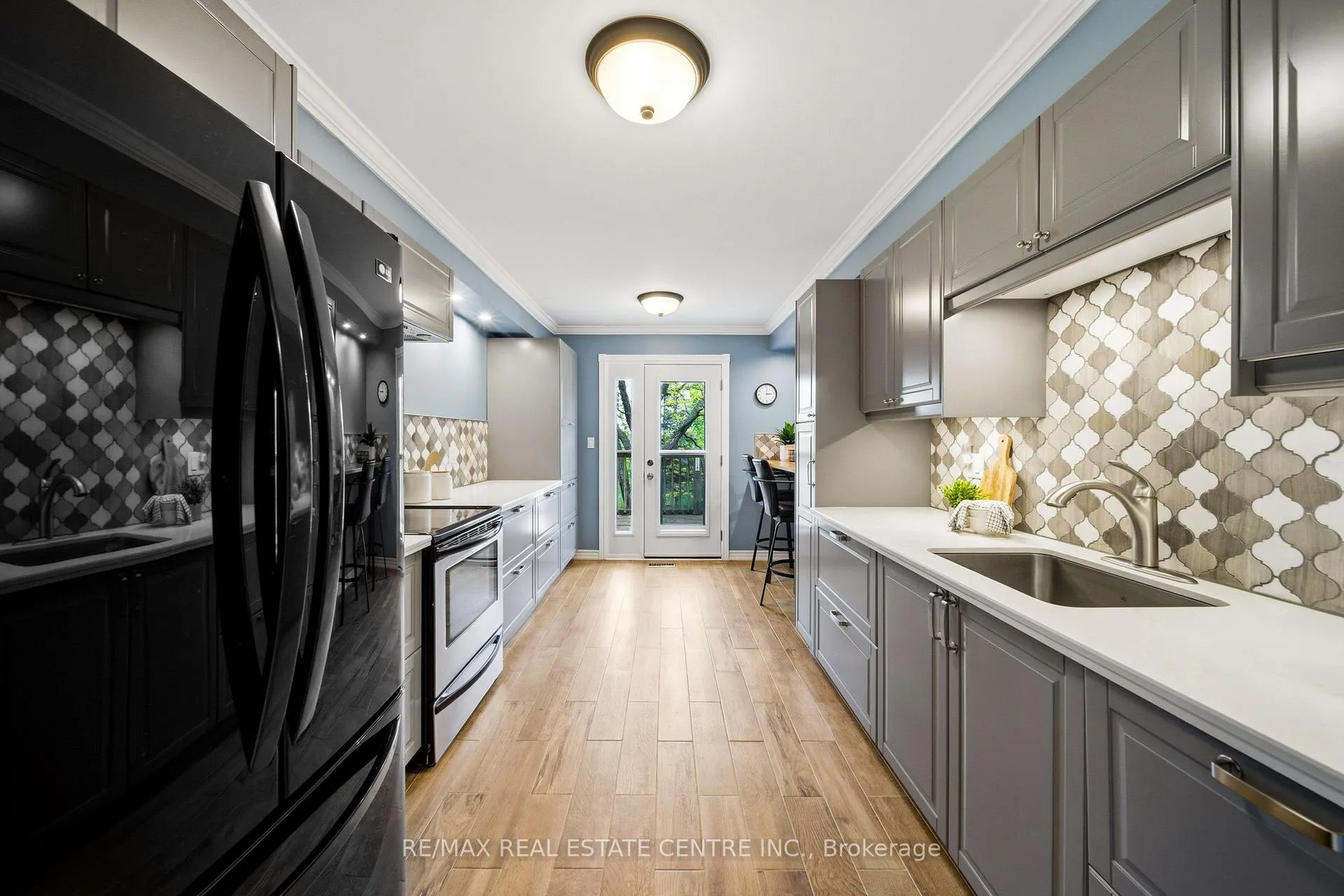 Photo 11 of 3124 Driftwood Drive, Burlington, Headon — HOMEH