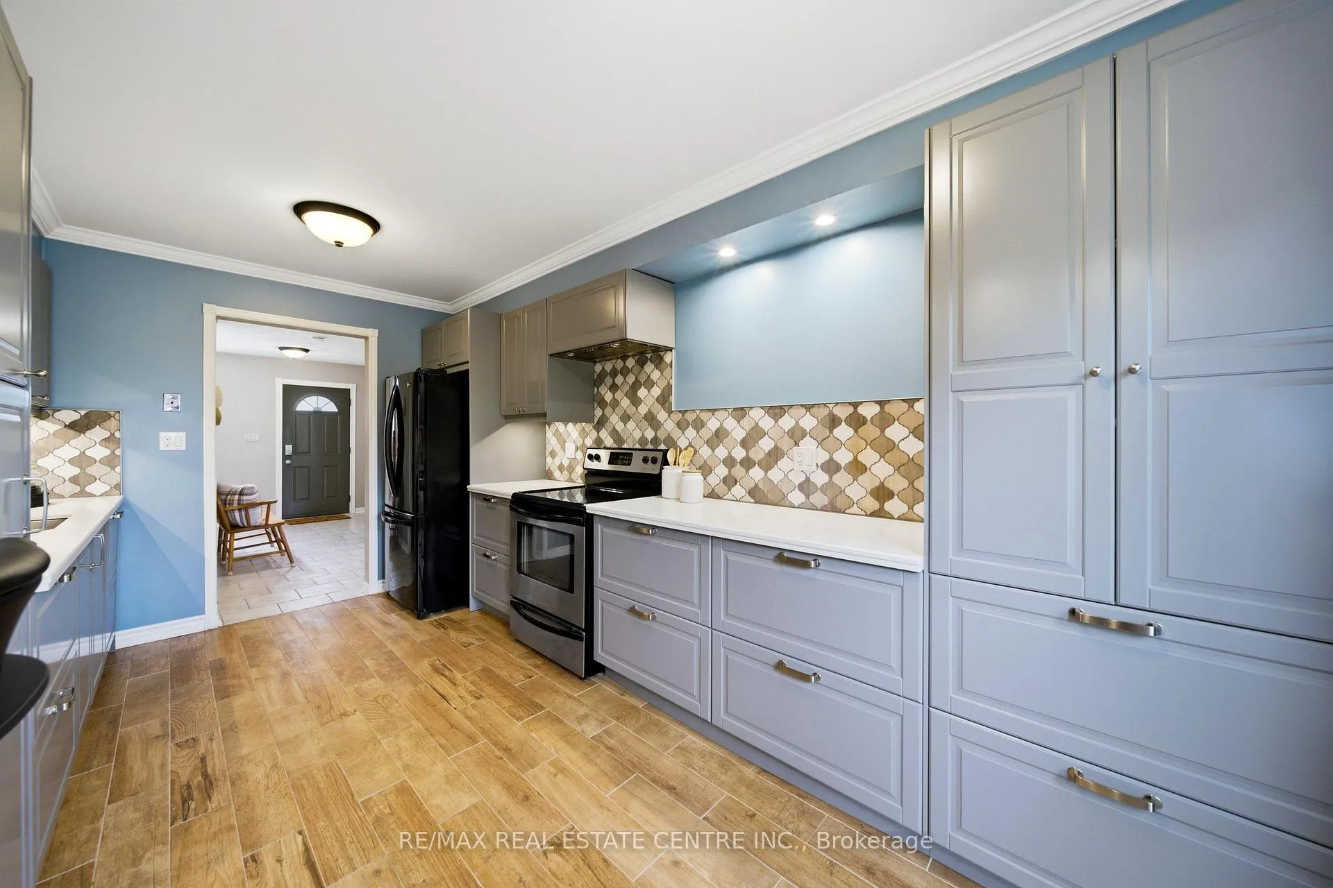 Photo 16 of 3124 Driftwood Drive, Burlington, Headon — HOMEH
