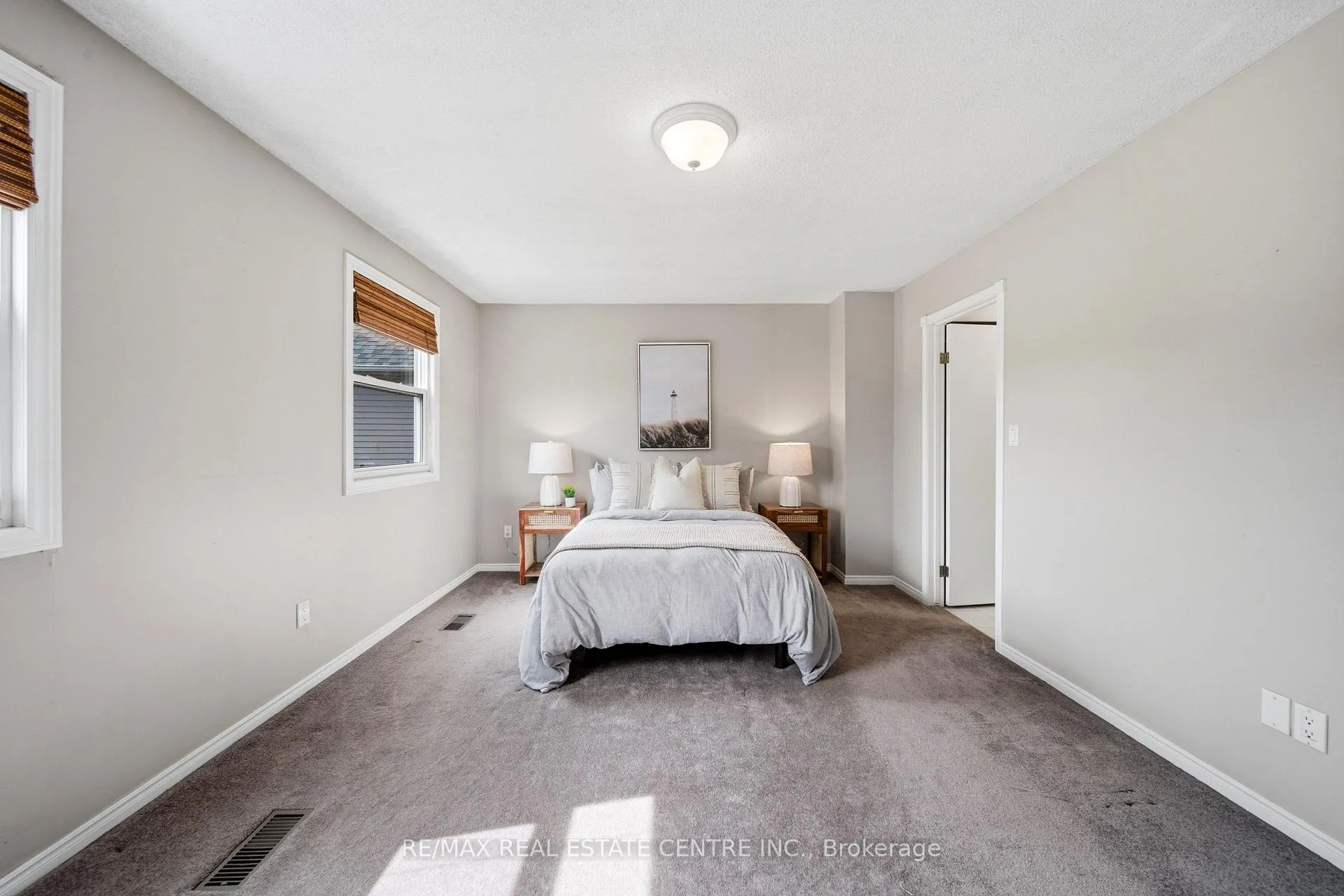 Photo 27 of 3124 Driftwood Drive, Burlington, Headon — HOMEH