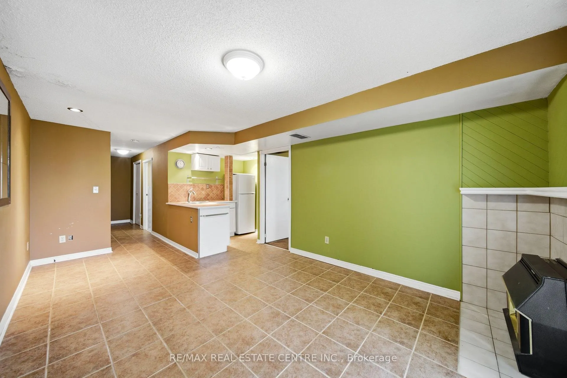 Photo 35 of 3124 Driftwood Drive, Burlington, Headon — HOMEH