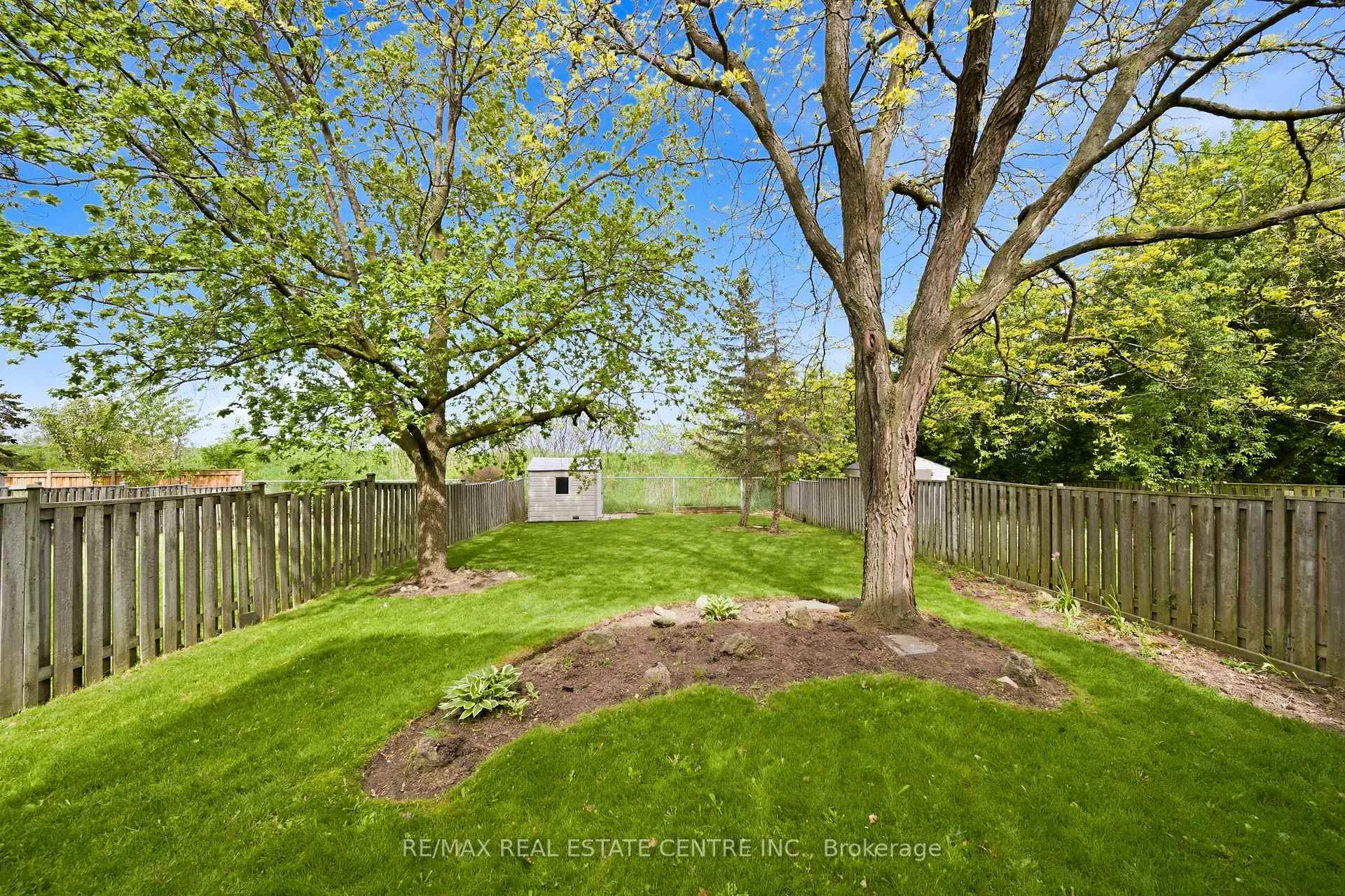 Photo 45 of 3124 Driftwood Drive, Burlington, Headon — HOMEH