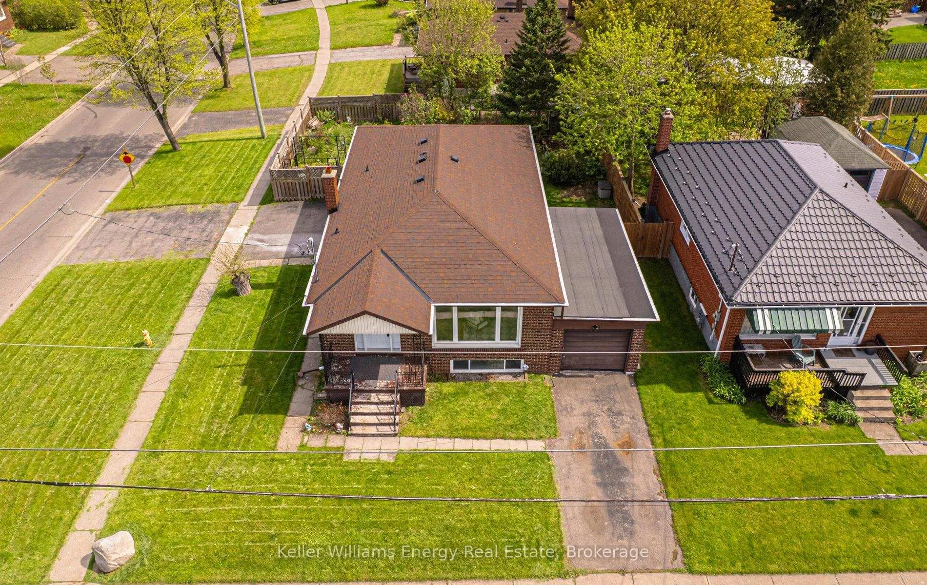 Photo 34 of 249 Thomas Street, Oshawa, Lakeview — HOMEH