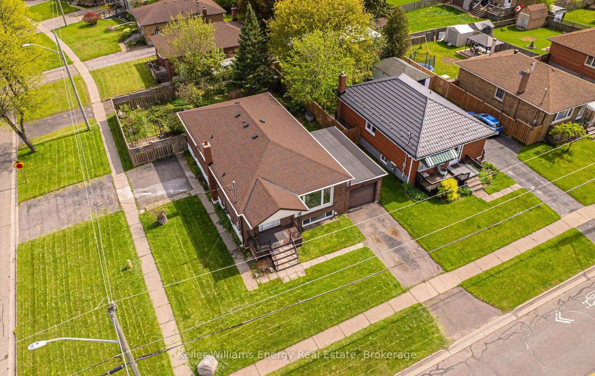 Photo 35 of 249 Thomas Street, Oshawa, Lakeview — HOMEH