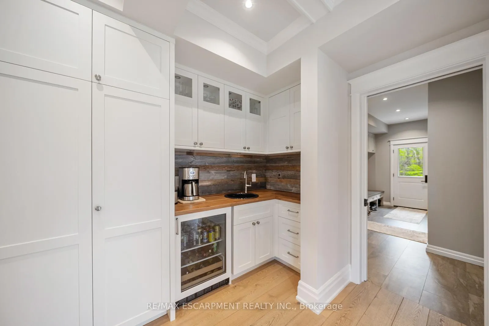Photo 16 of 6502 Mcniven Road, Burlington, Rural Burlington — HOMEH