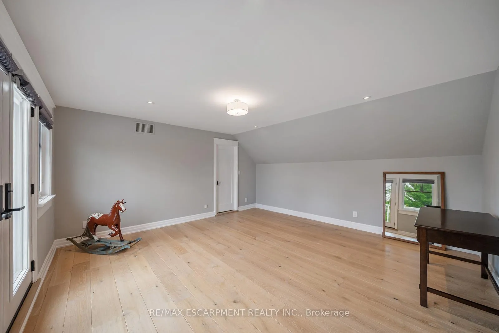 Photo 38 of 6502 Mcniven Road, Burlington, Rural Burlington — HOMEH