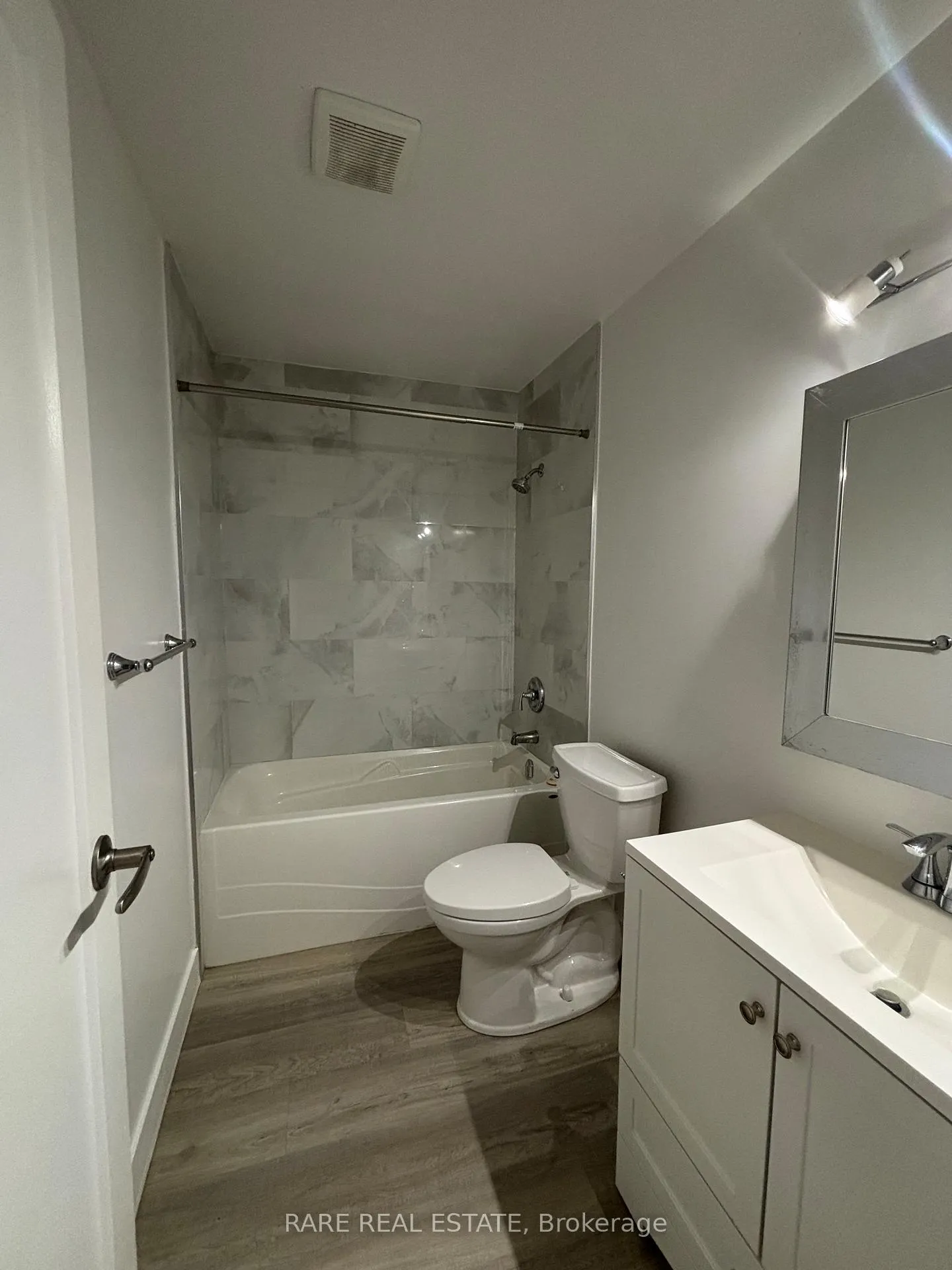 Photo 10 of Unit 3, 253 Augusta Avenue, Toronto, Kensington-Chinatown — HOMEH