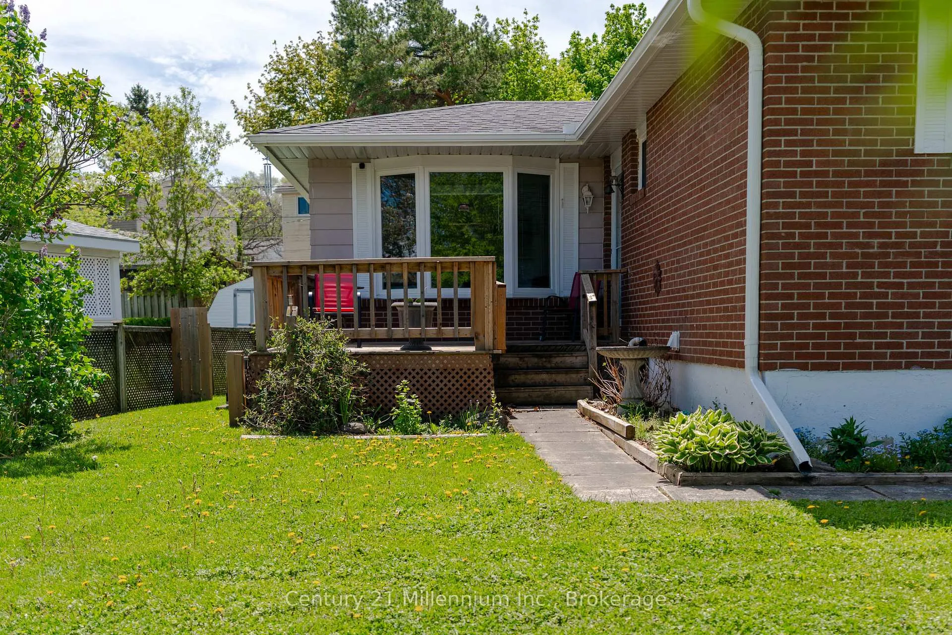Photo 2 of 1025 12th Street E, Owen Sound — HOMEH