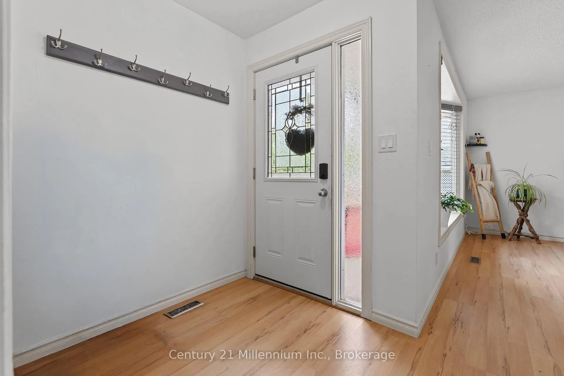 Photo 9 of 1025 12th Street E, Owen Sound — HOMEH