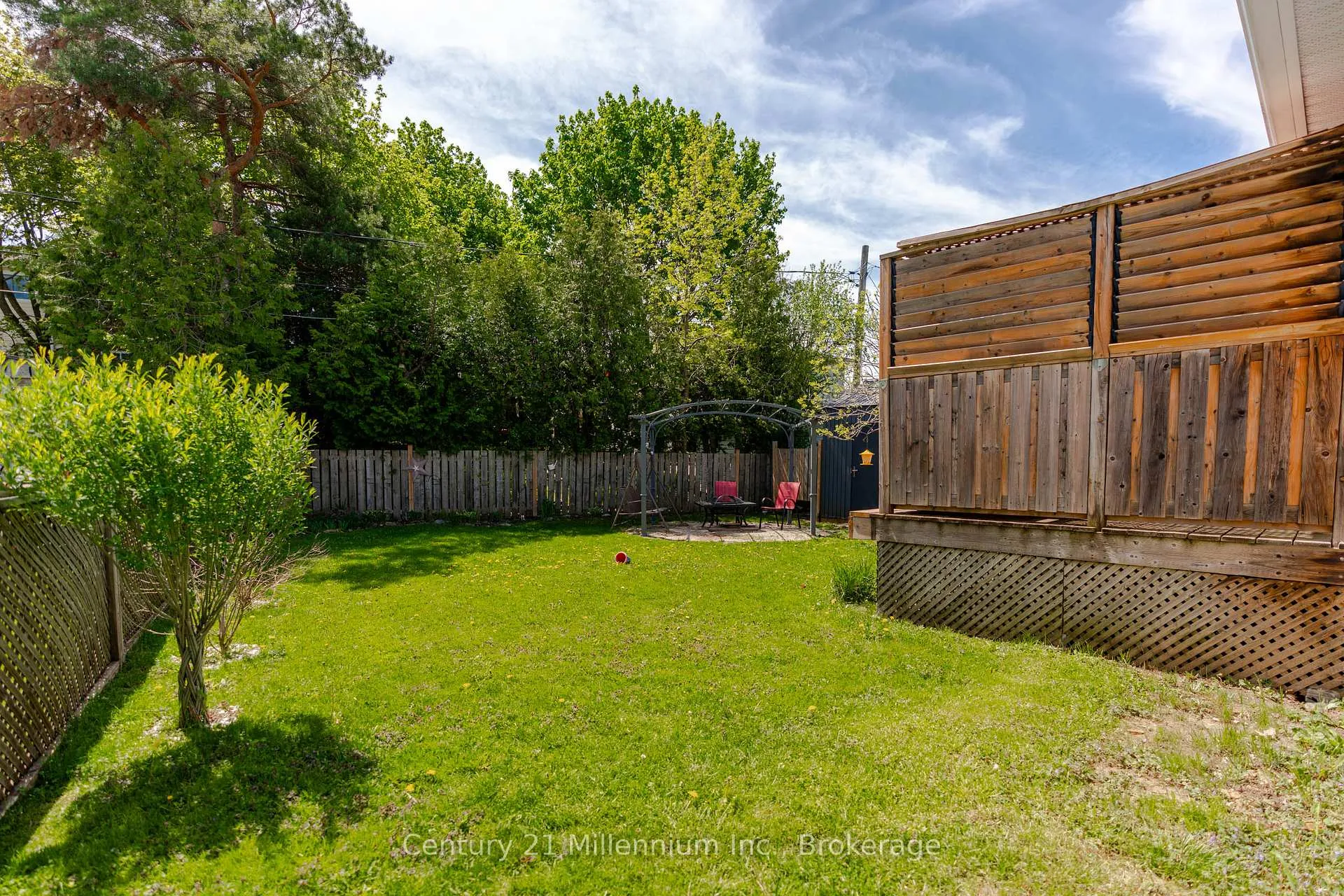 Photo 36 of 1025 12th Street E, Owen Sound — HOMEH