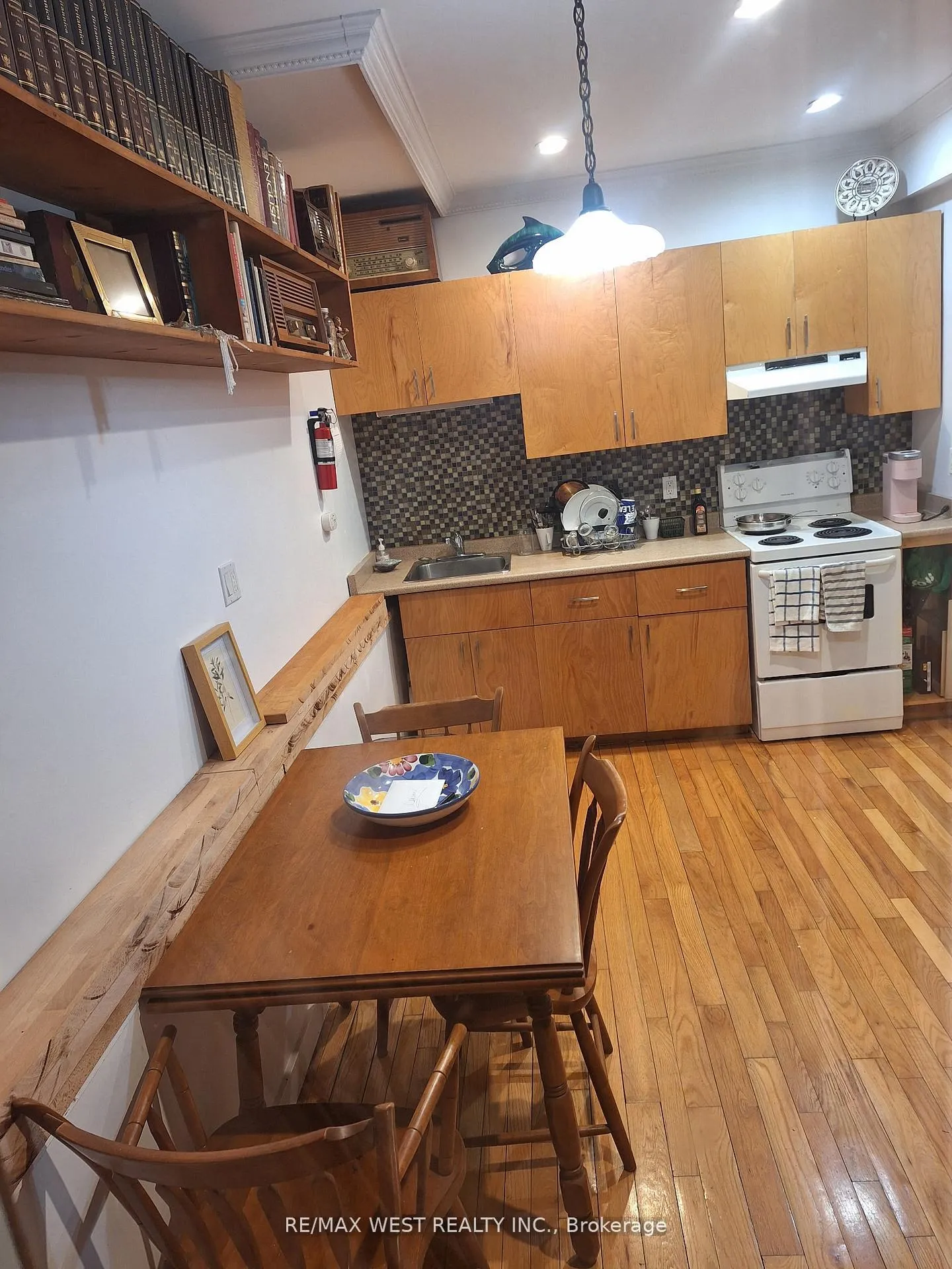 Photo 4 of Unit Bsmt, 45 Beaty Avenue, Toronto, South Parkdale — HOMEH