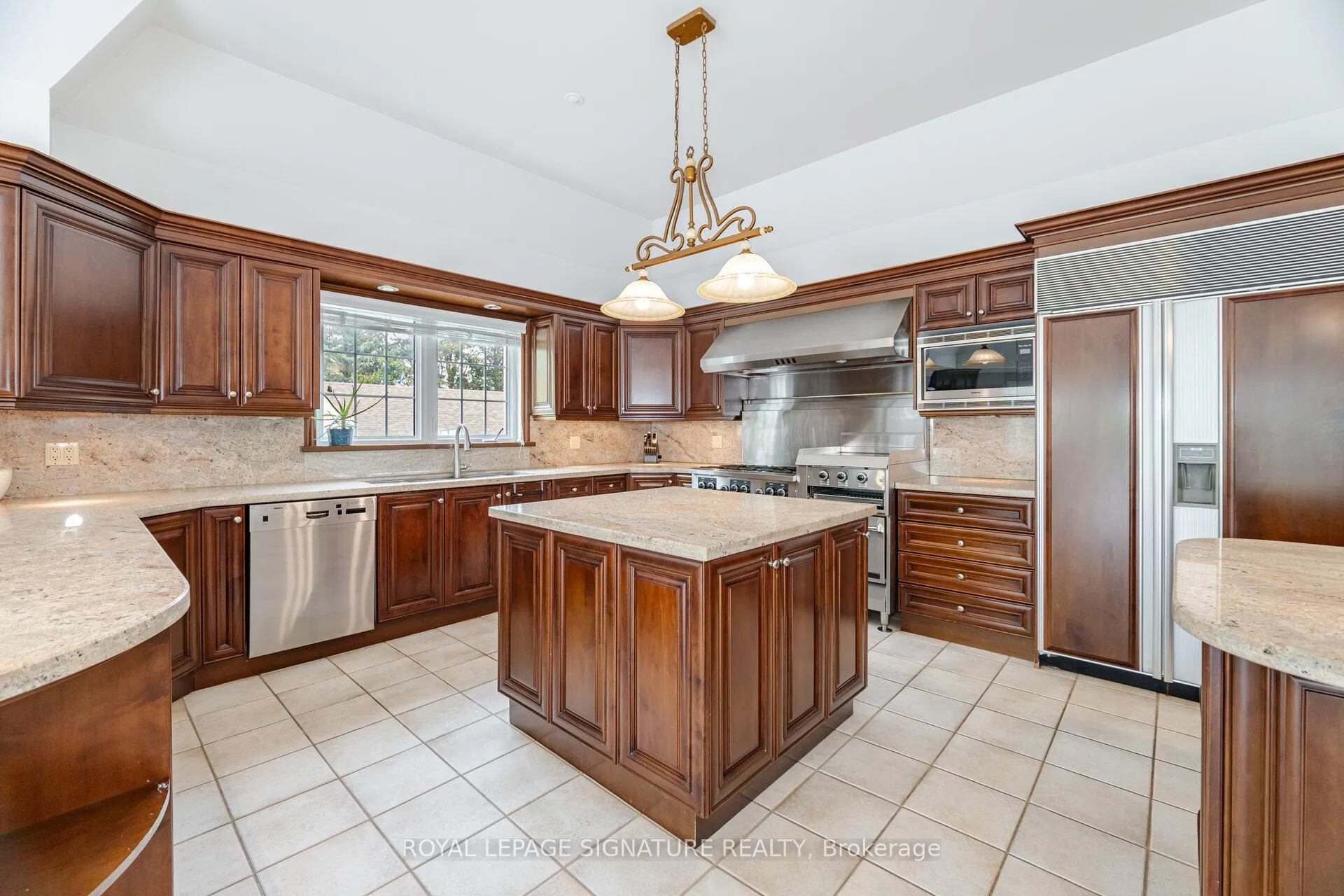 Photo 10 of 15634 Mountainview Road, Caledon, Caledon East — HOMEH